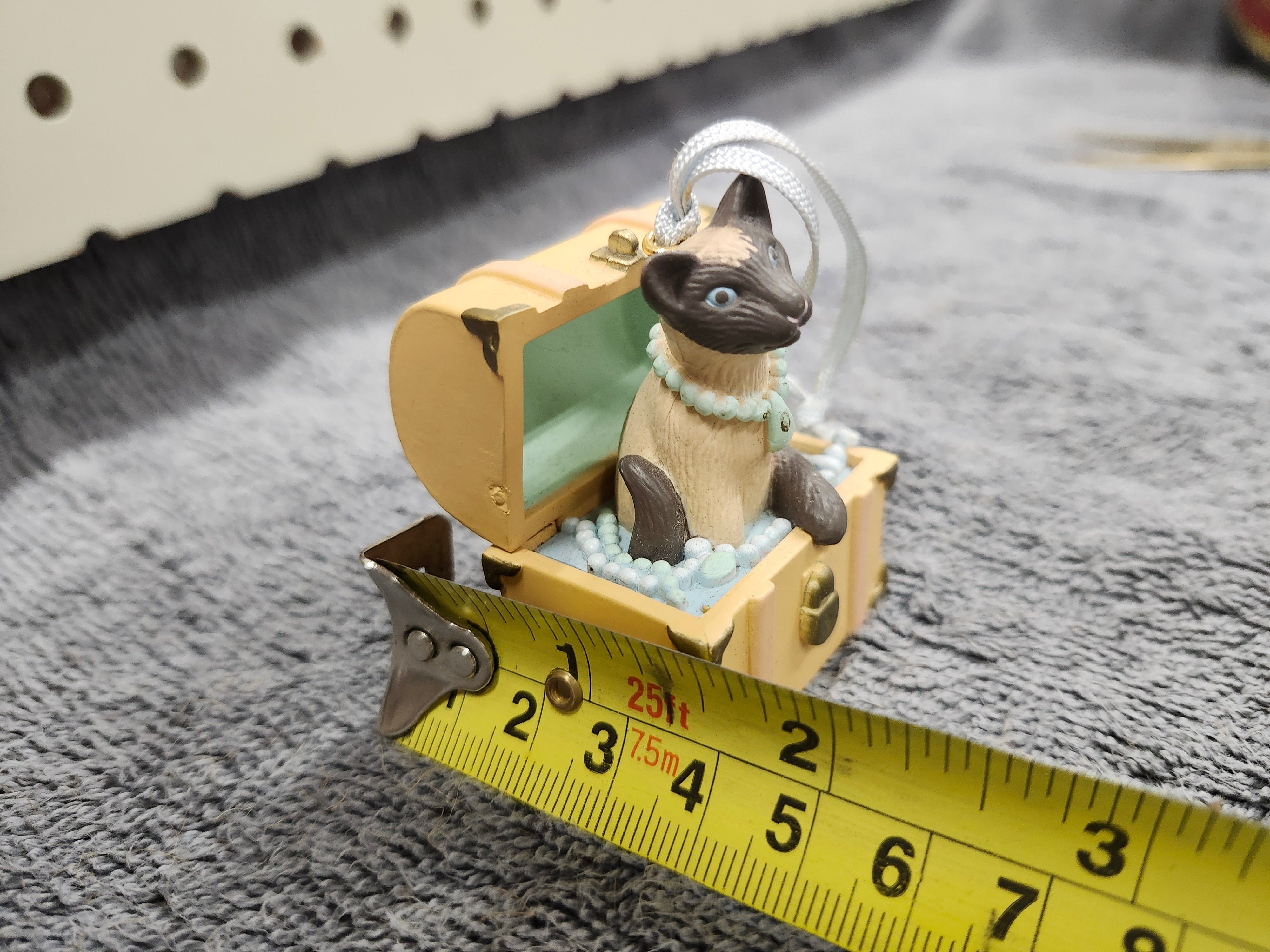 Cat ornament