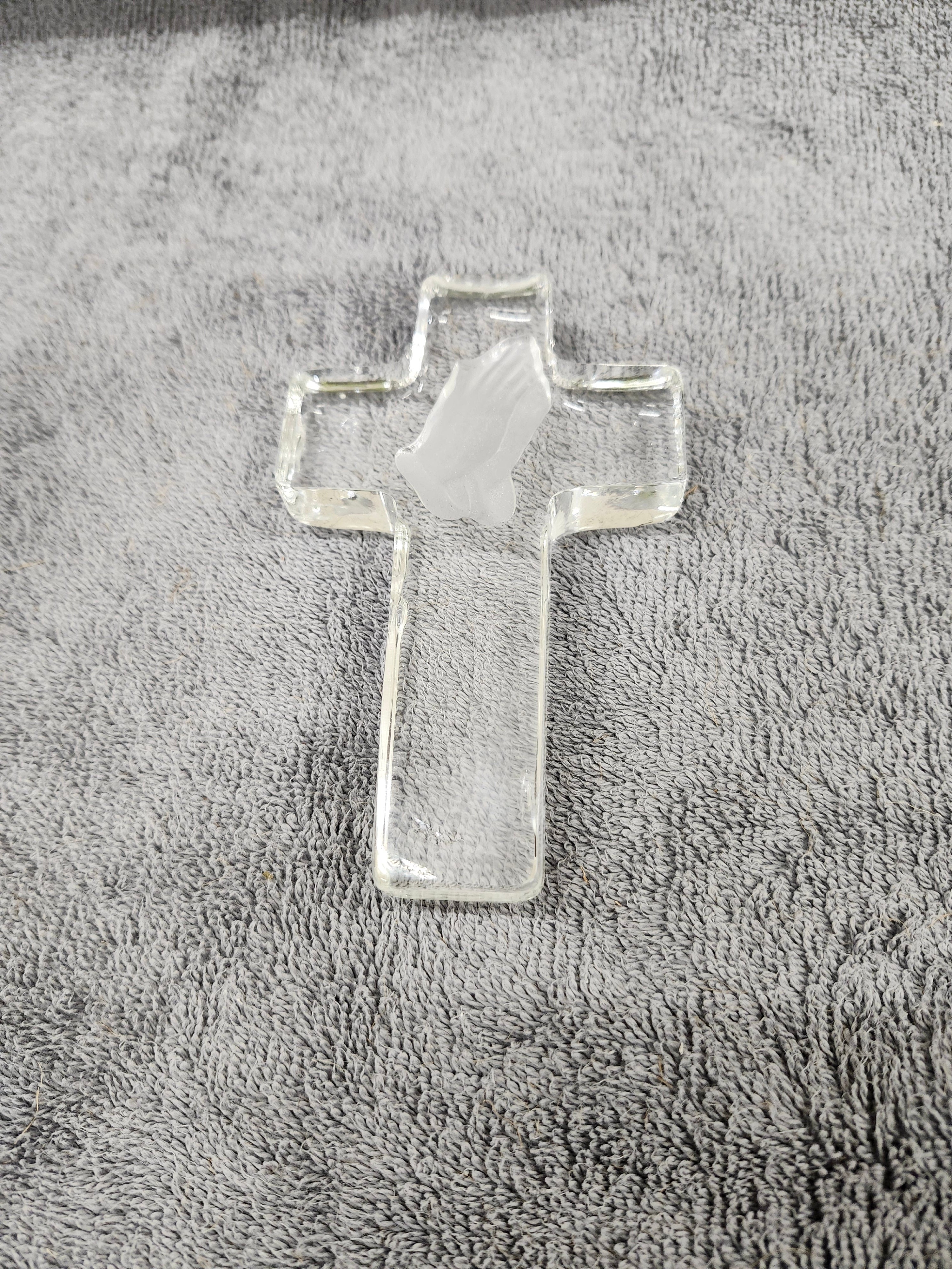 Glass cross