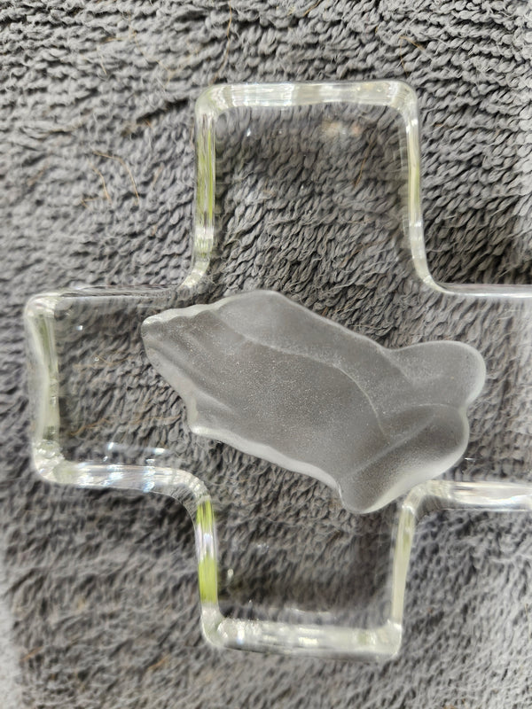 Glass cross
