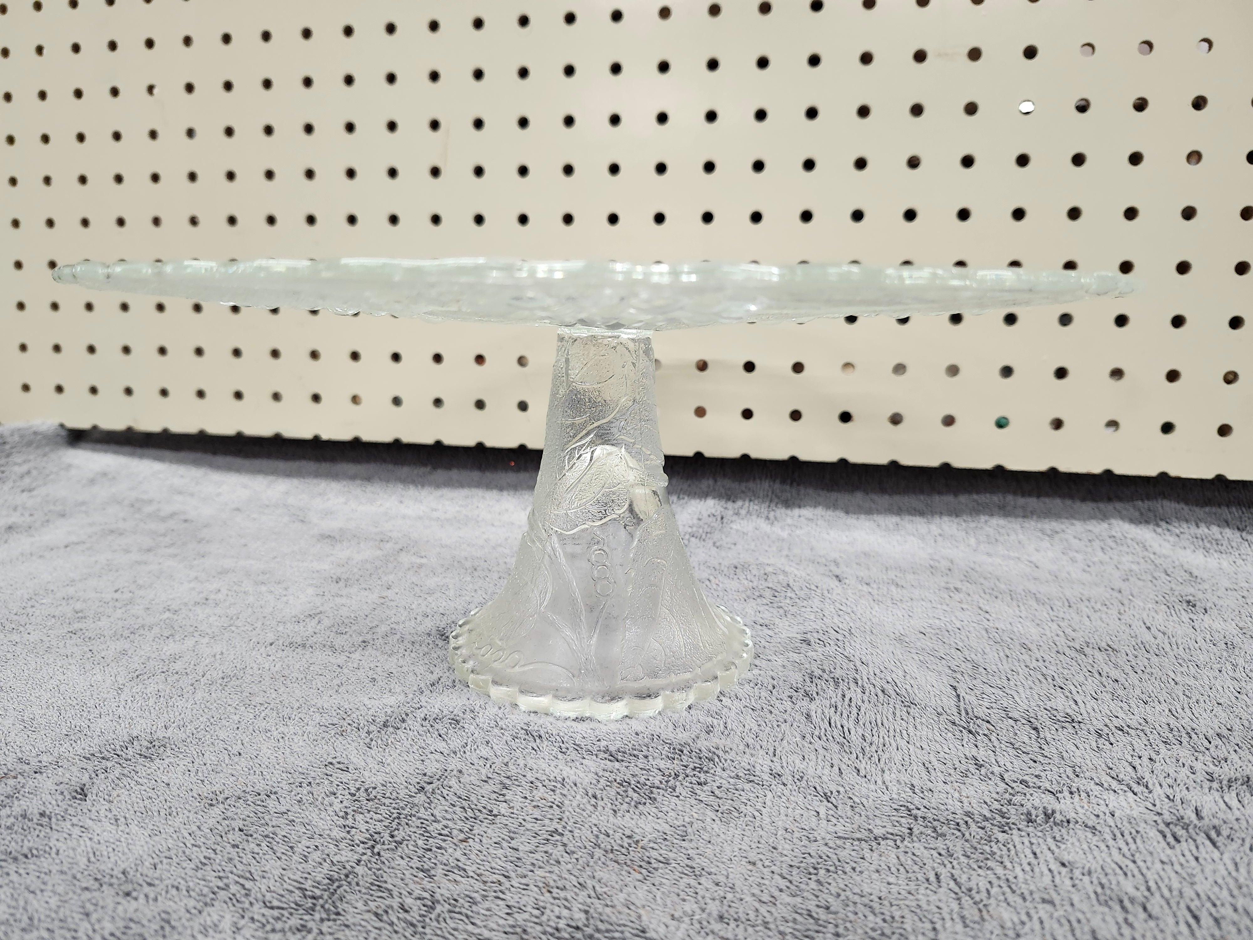 Cake stand