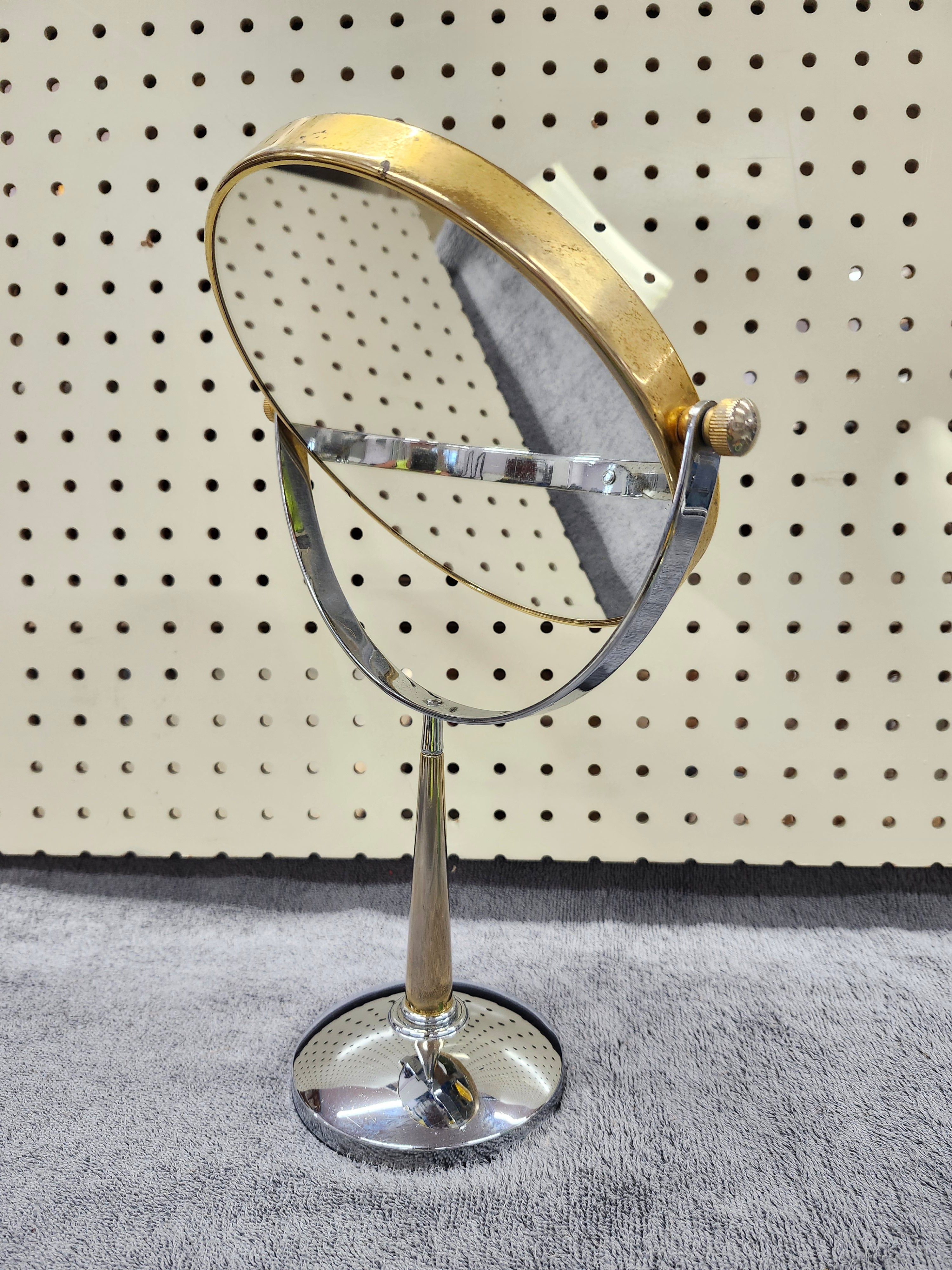 Mirror & magnifier