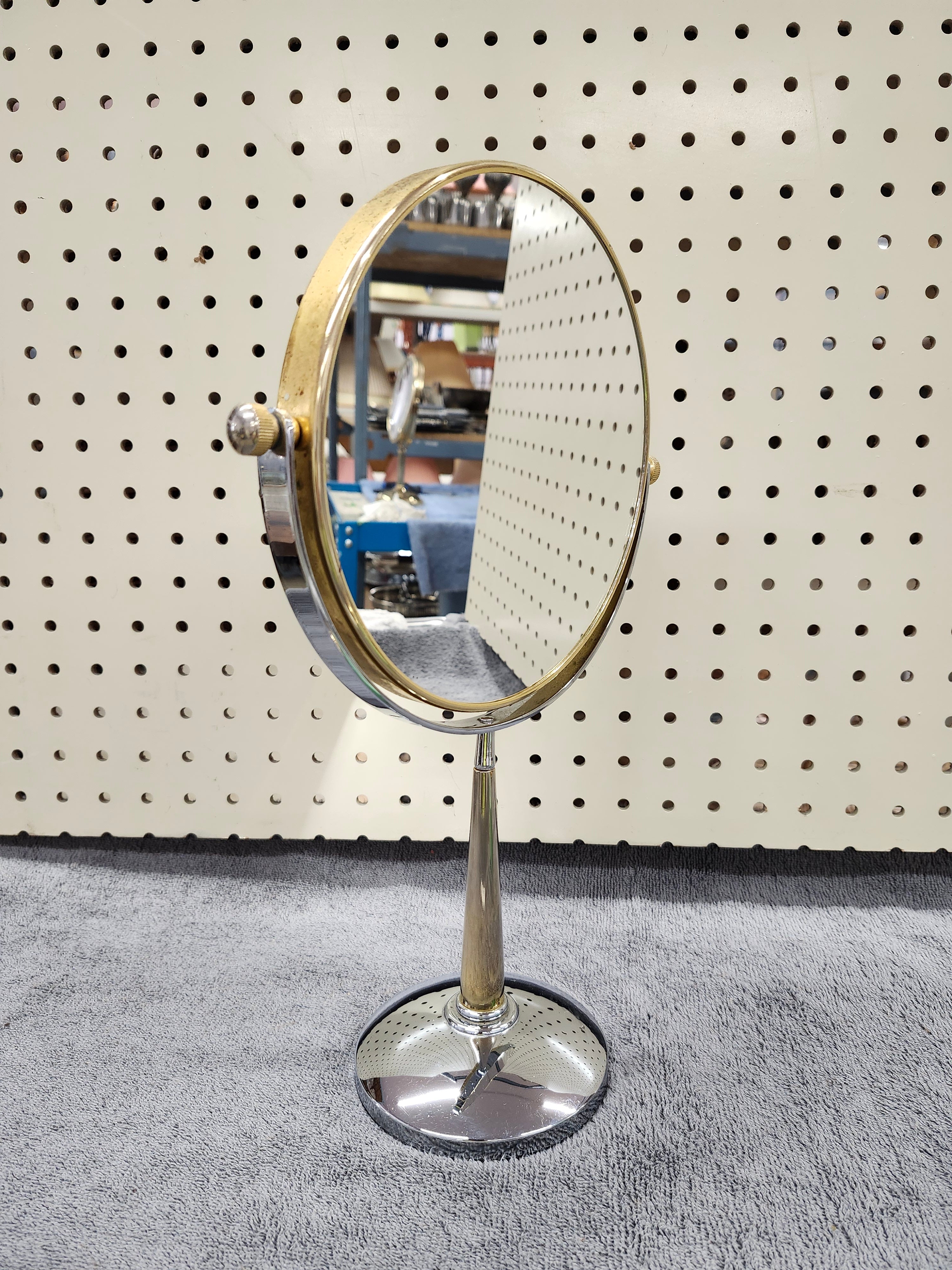 Mirror & magnifier