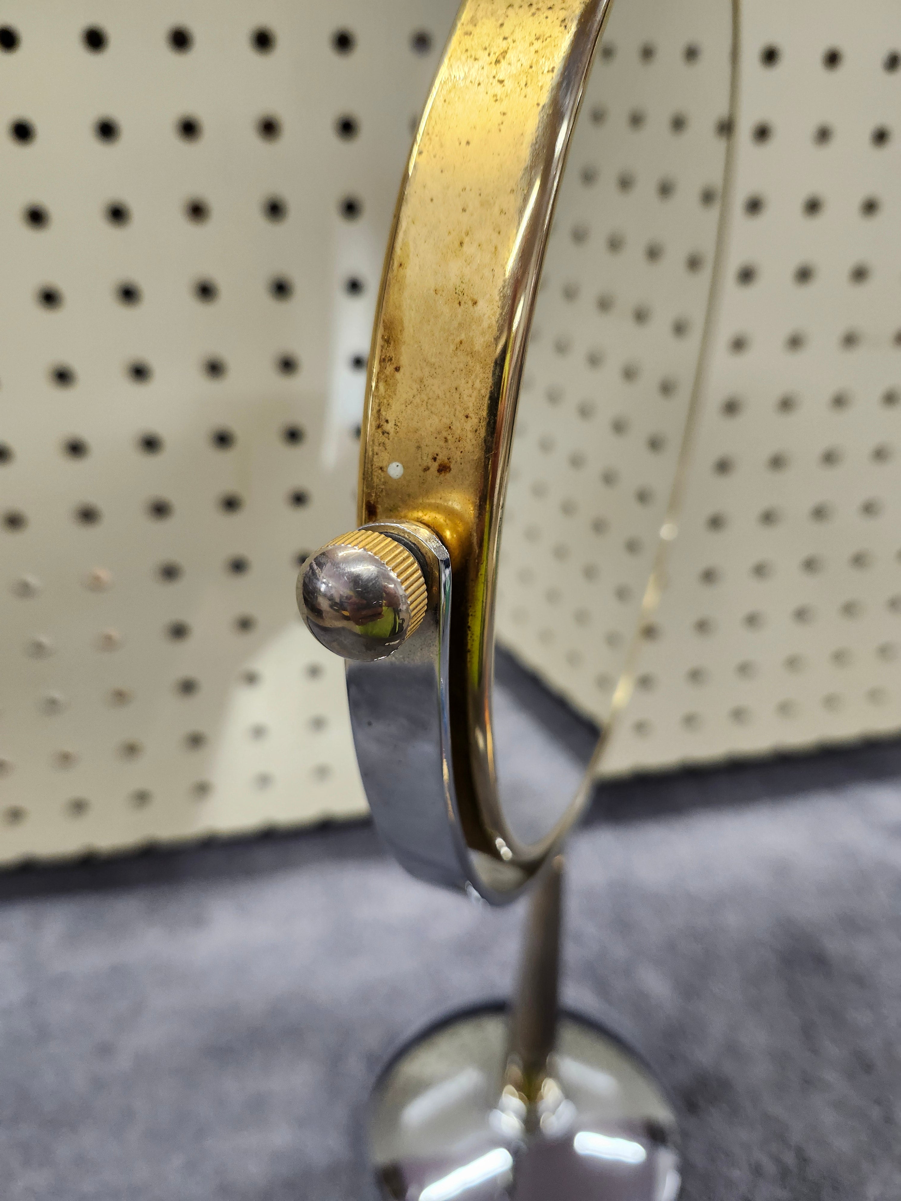 Mirror & magnifier