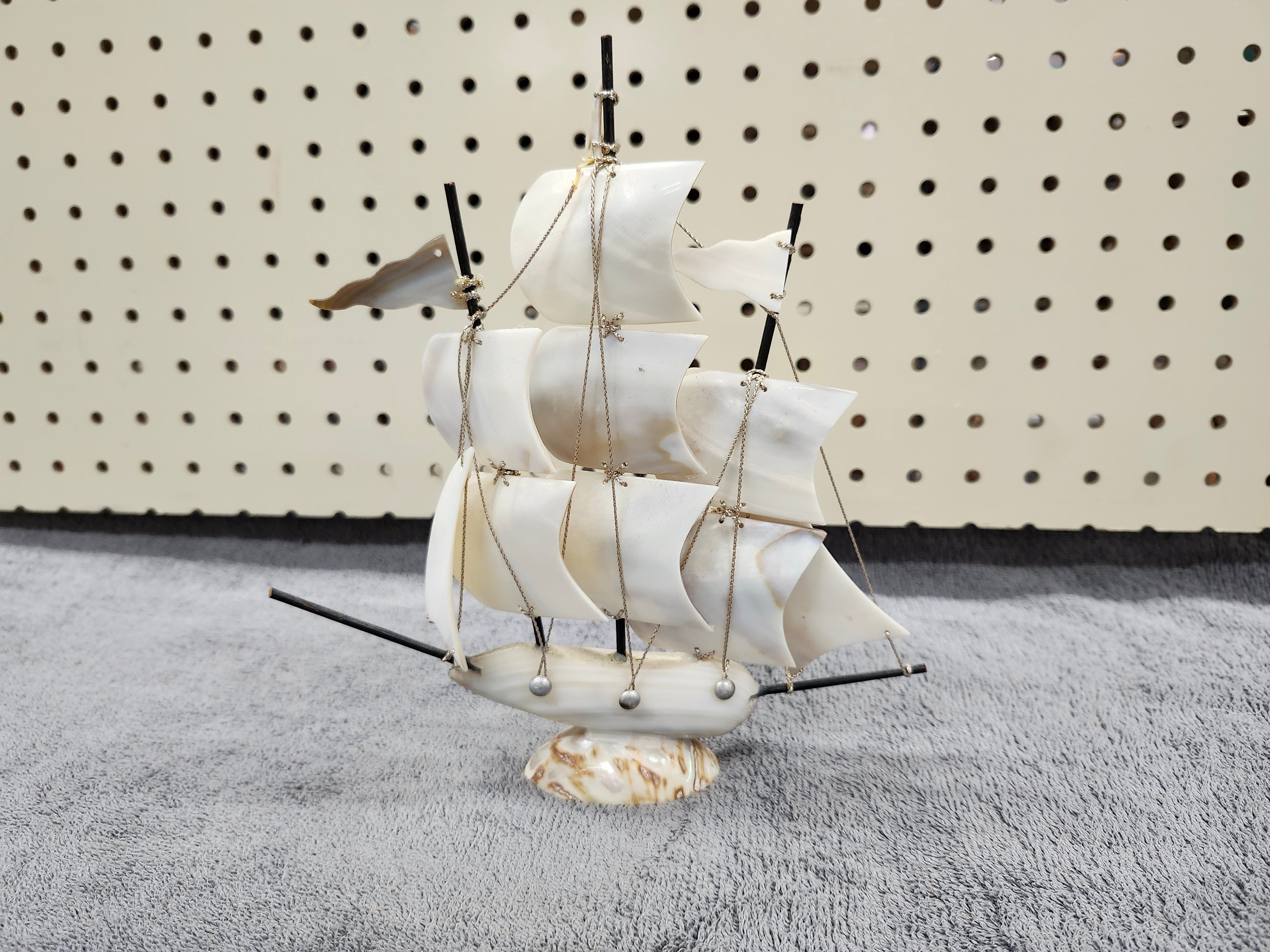Shell ship