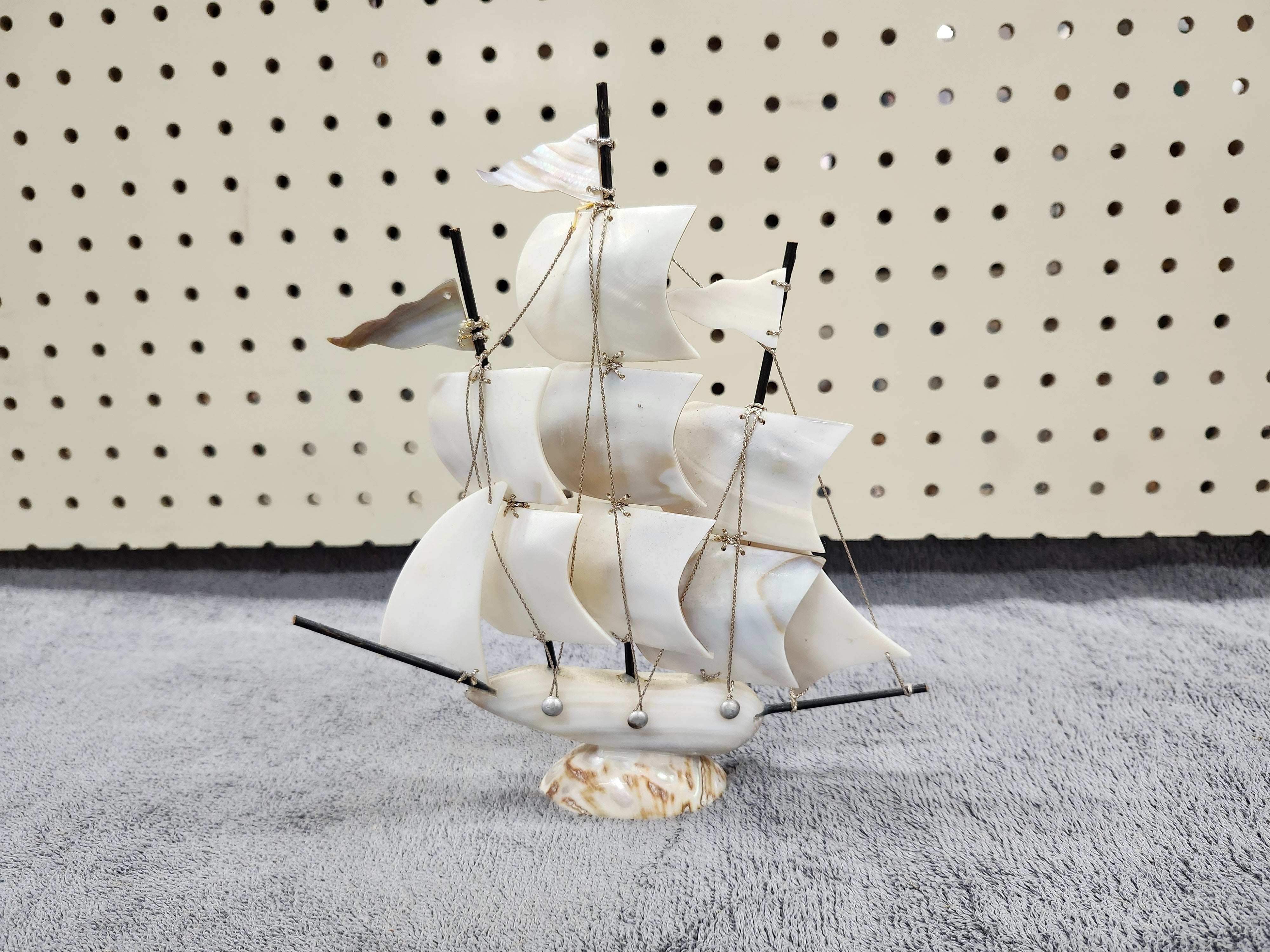 Shell ship