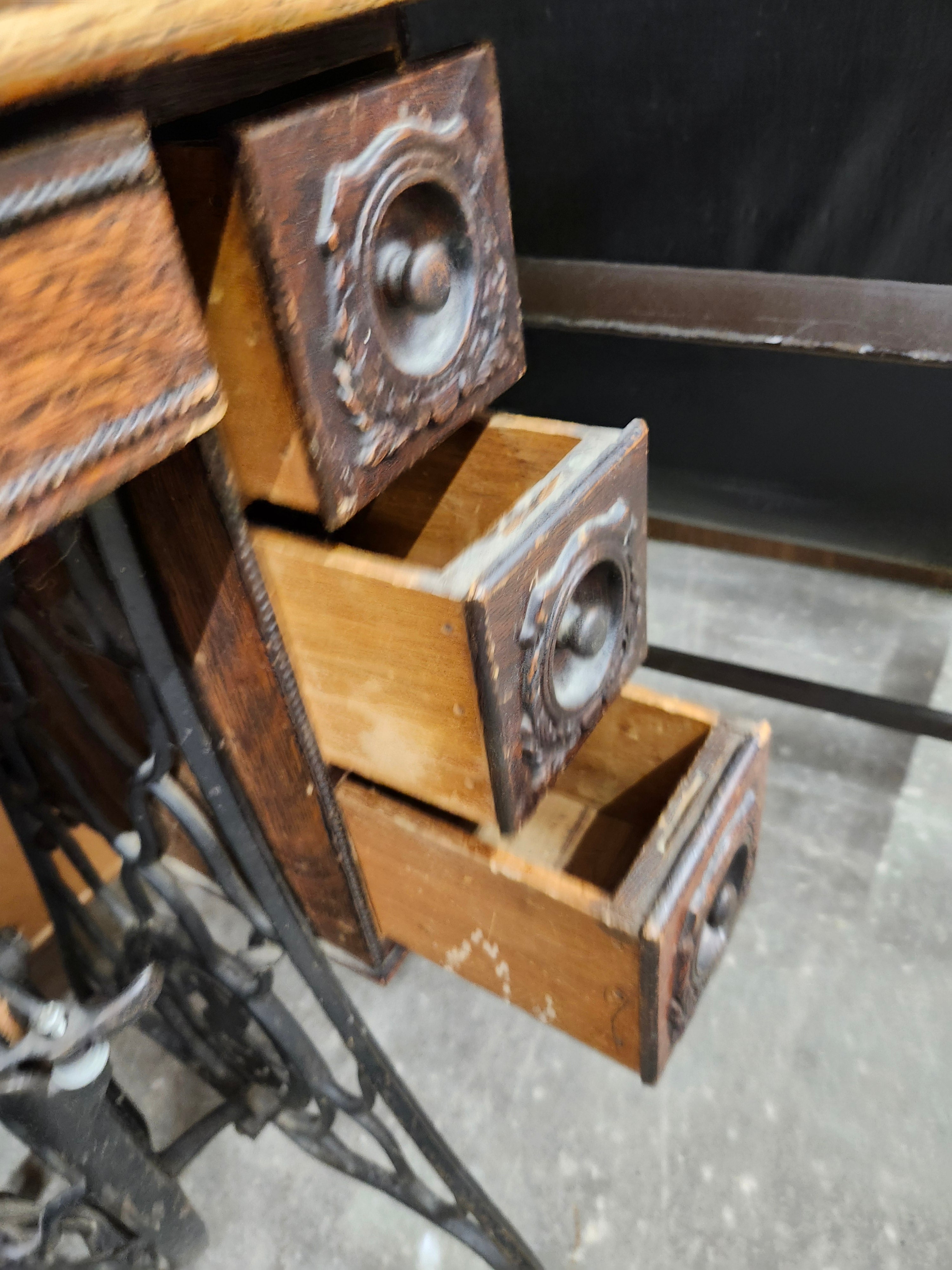 Singer foot driven sewing machine