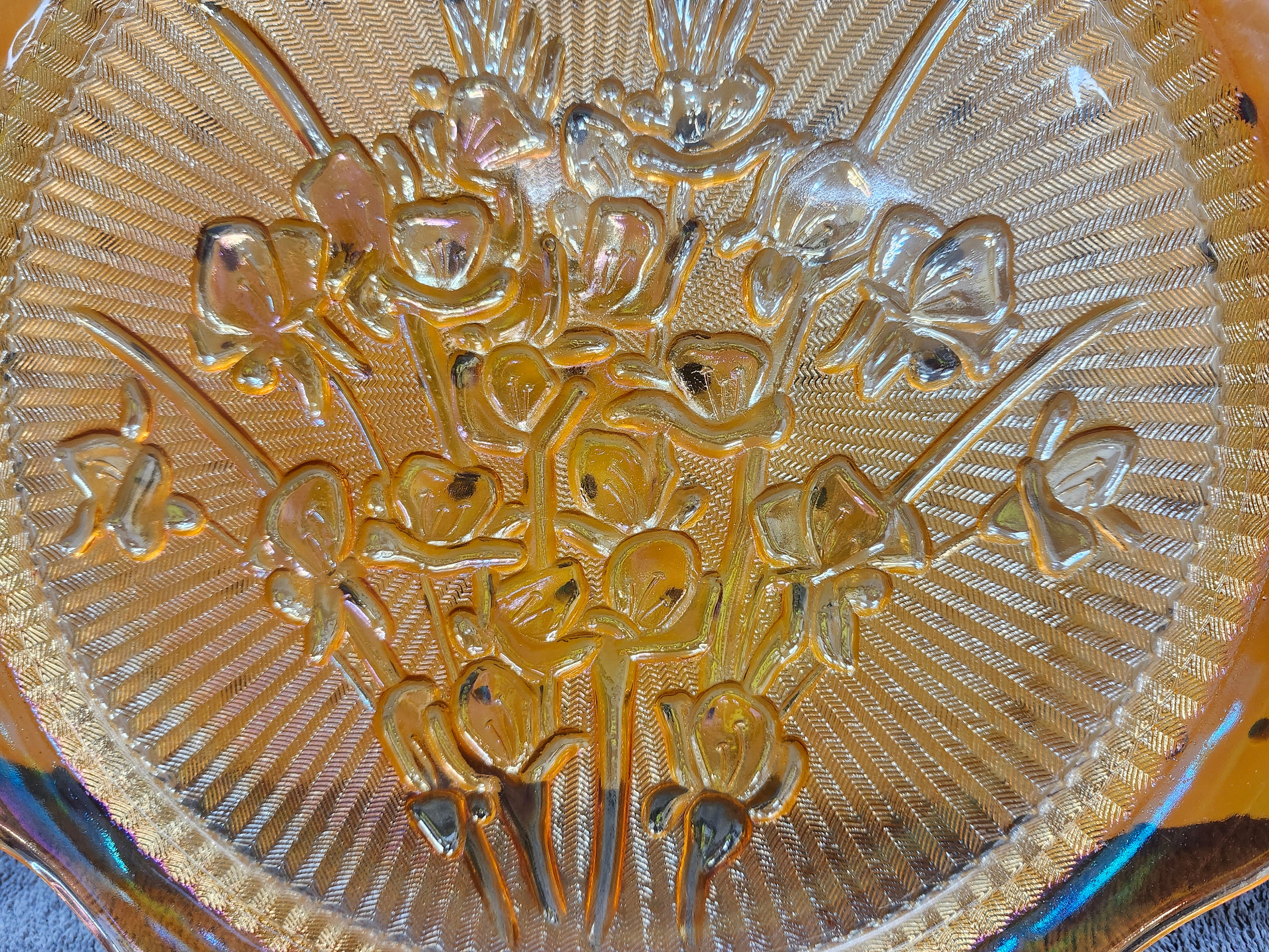 Carnival glass plater