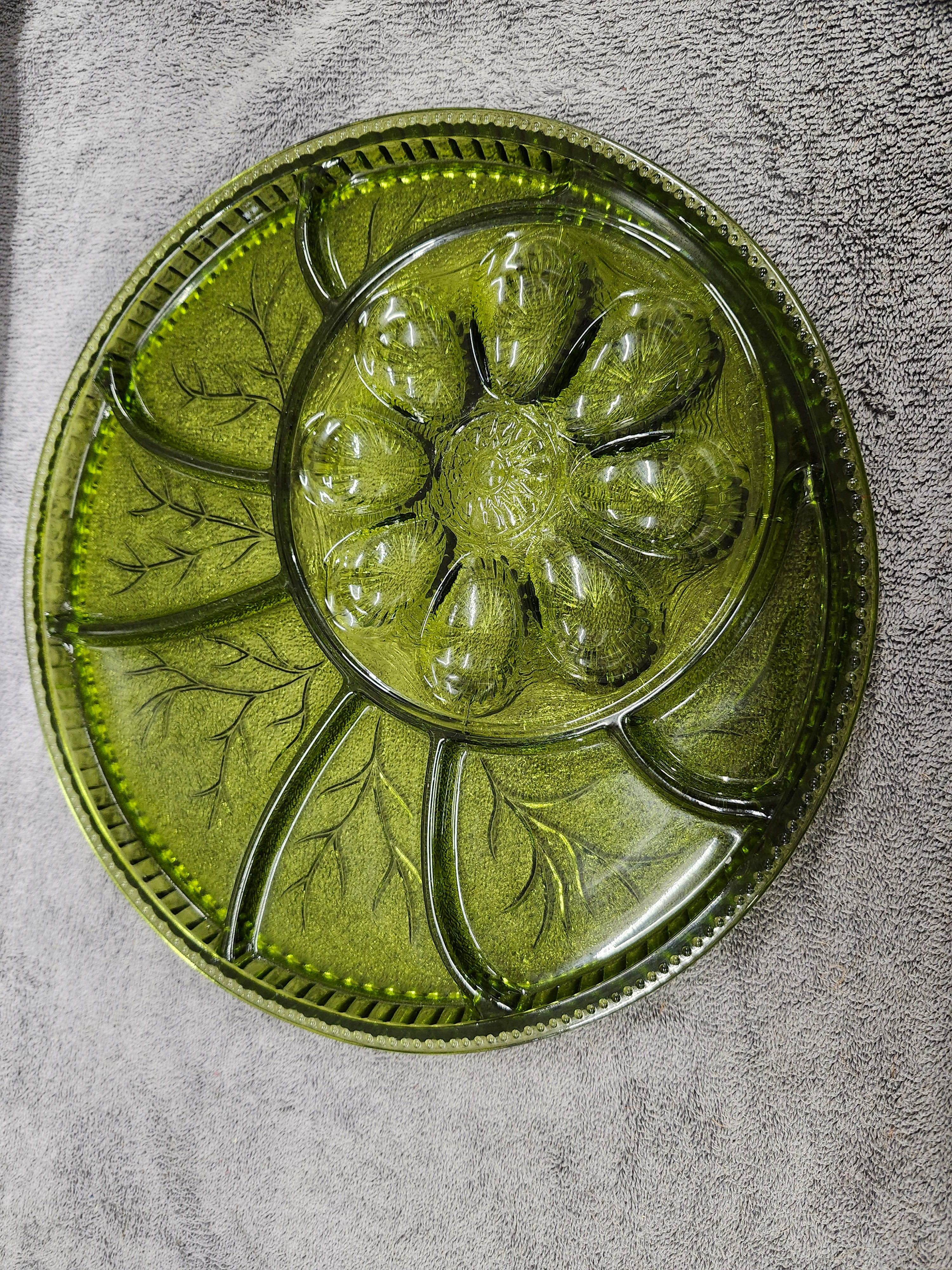 Green glass plater egg / veggies