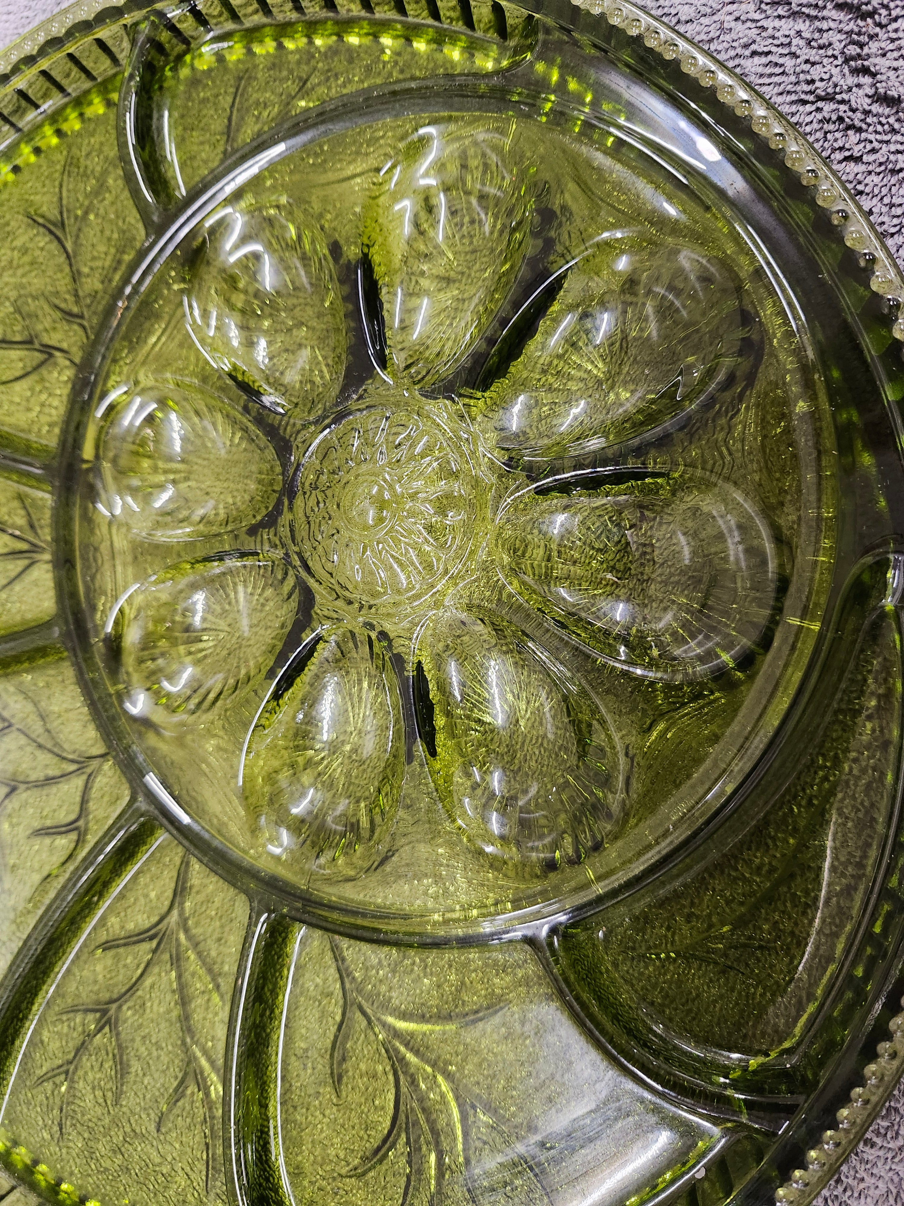 Green glass plater egg / veggies