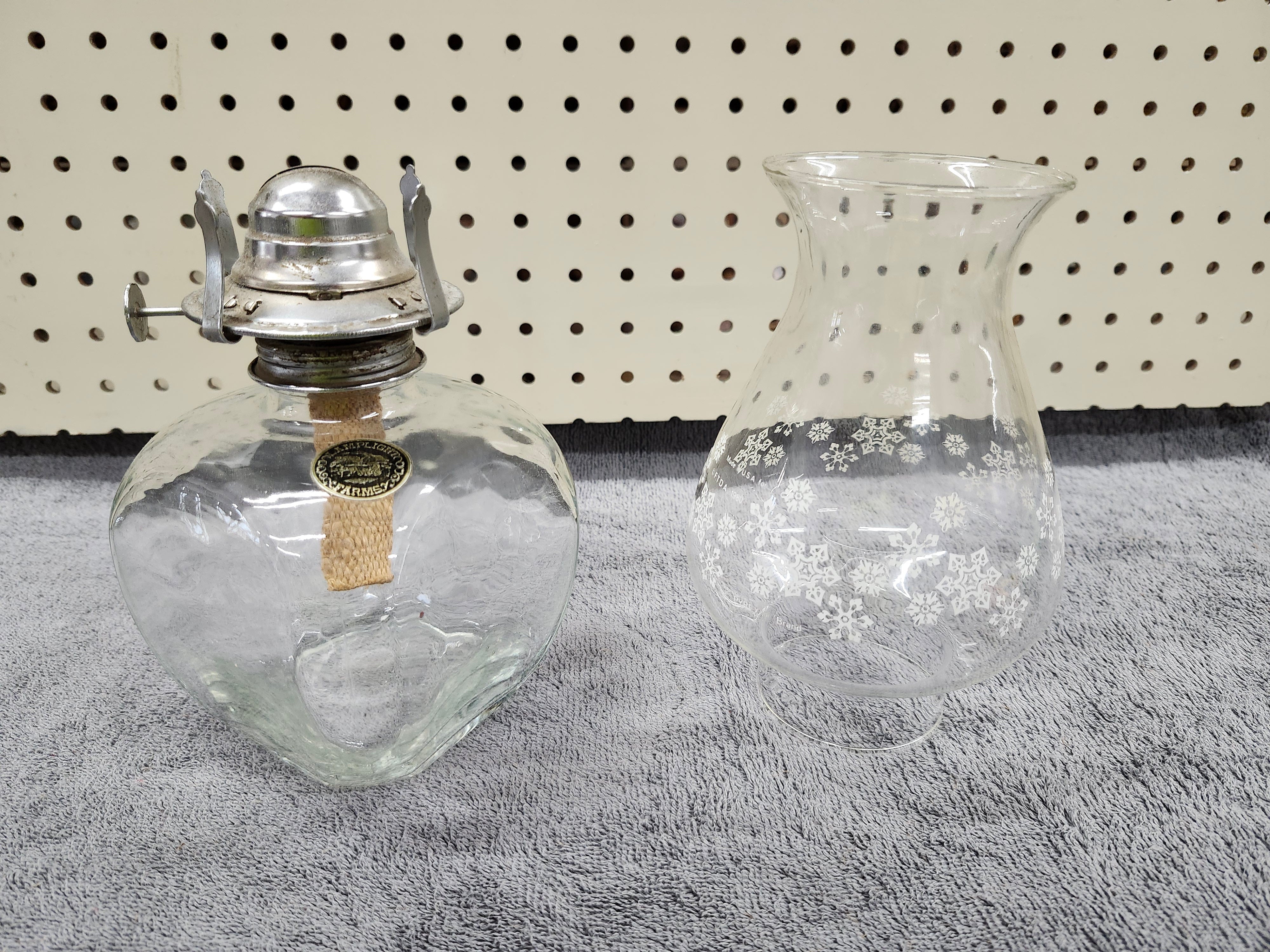 Oil lamp / Lantern