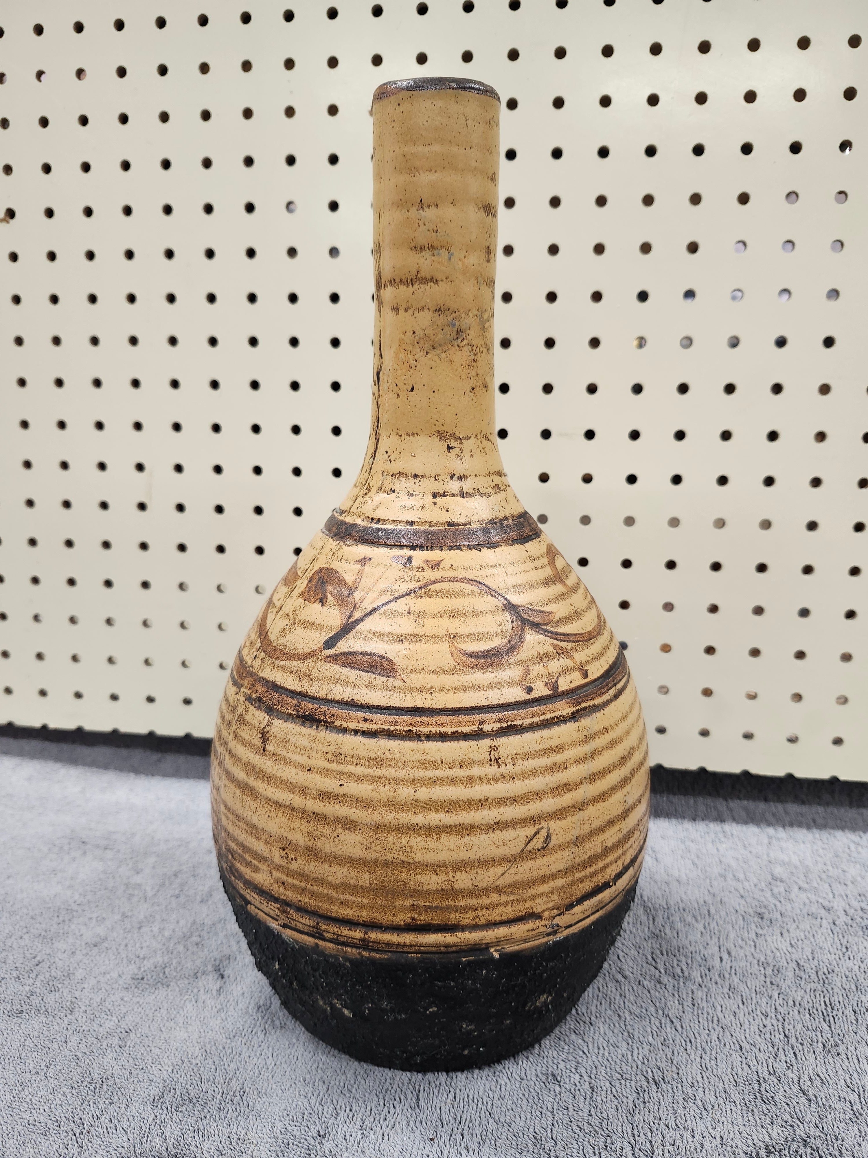 Pottery vase