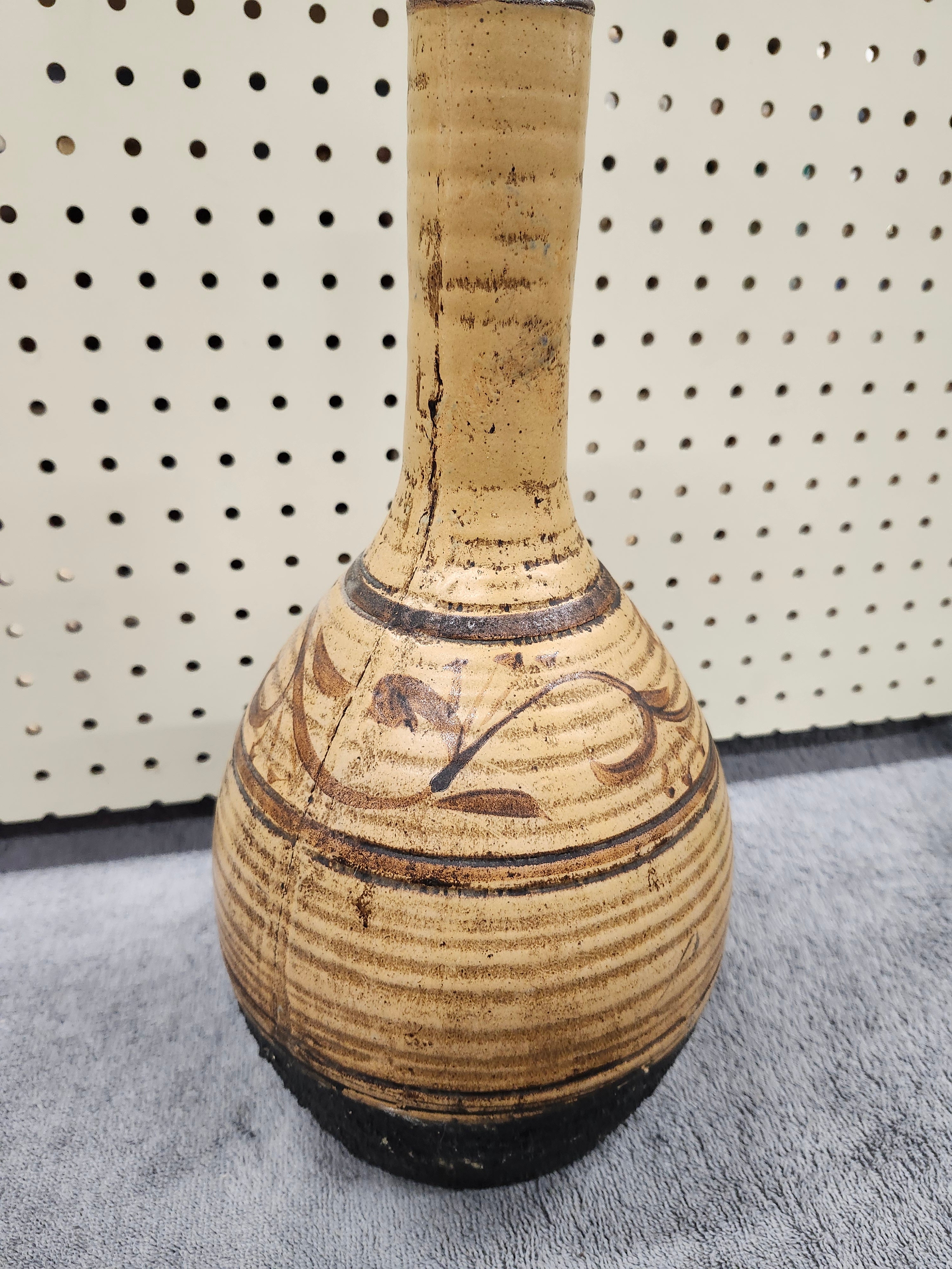 Pottery vase