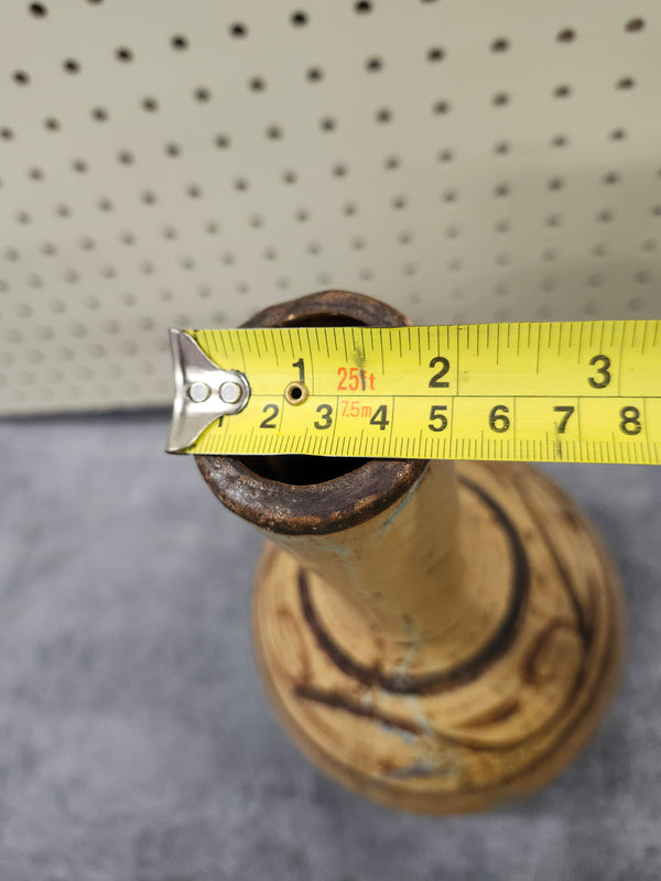 Pottery vase