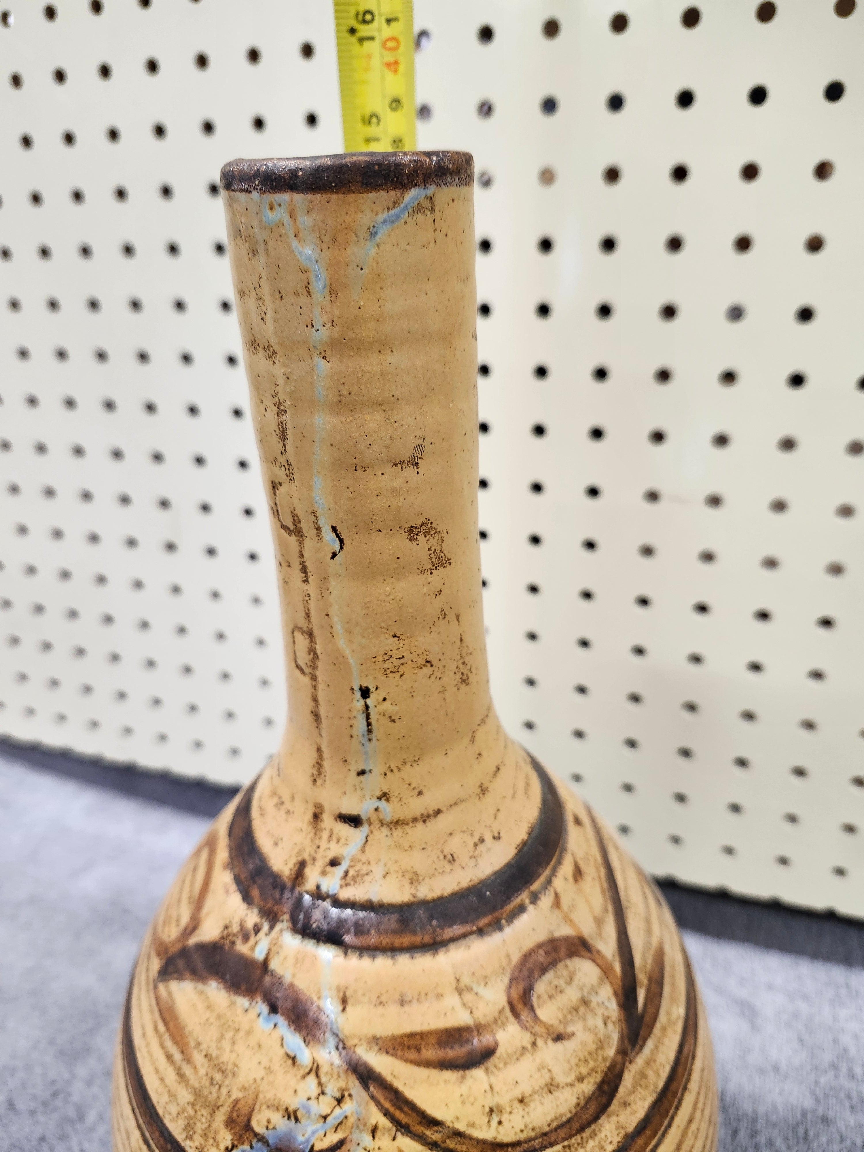 Pottery vase