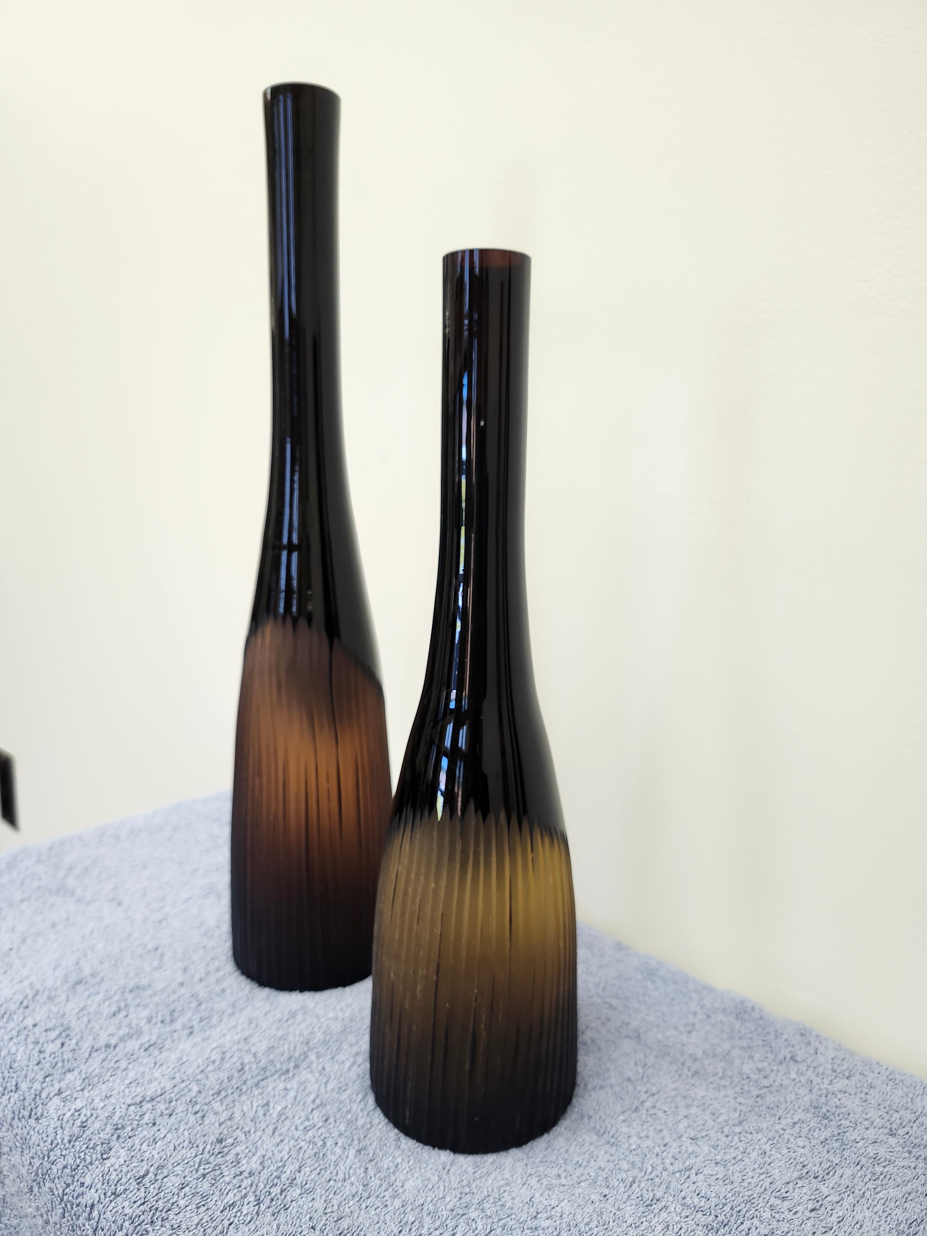 X2 glass vases