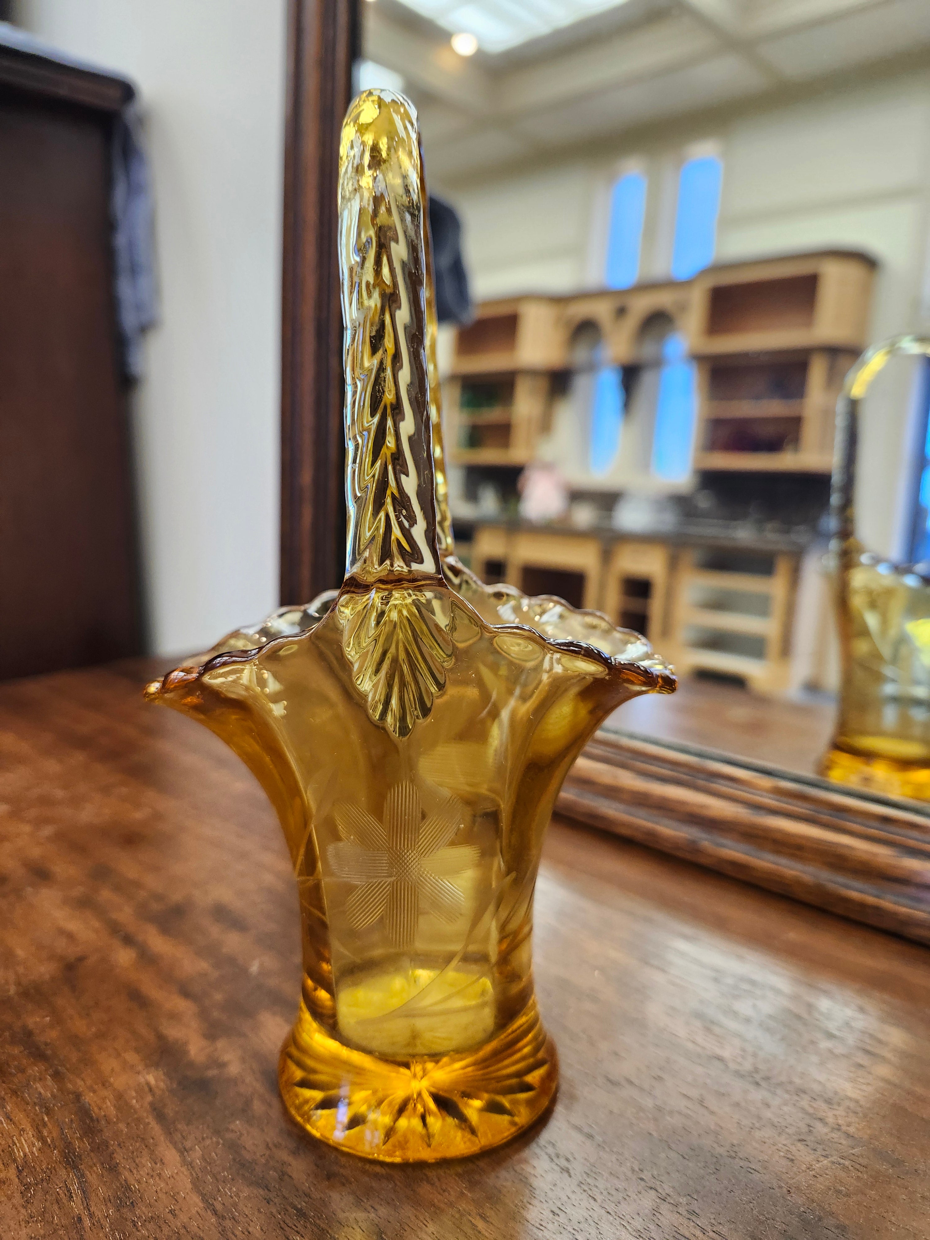 Amber glass basket