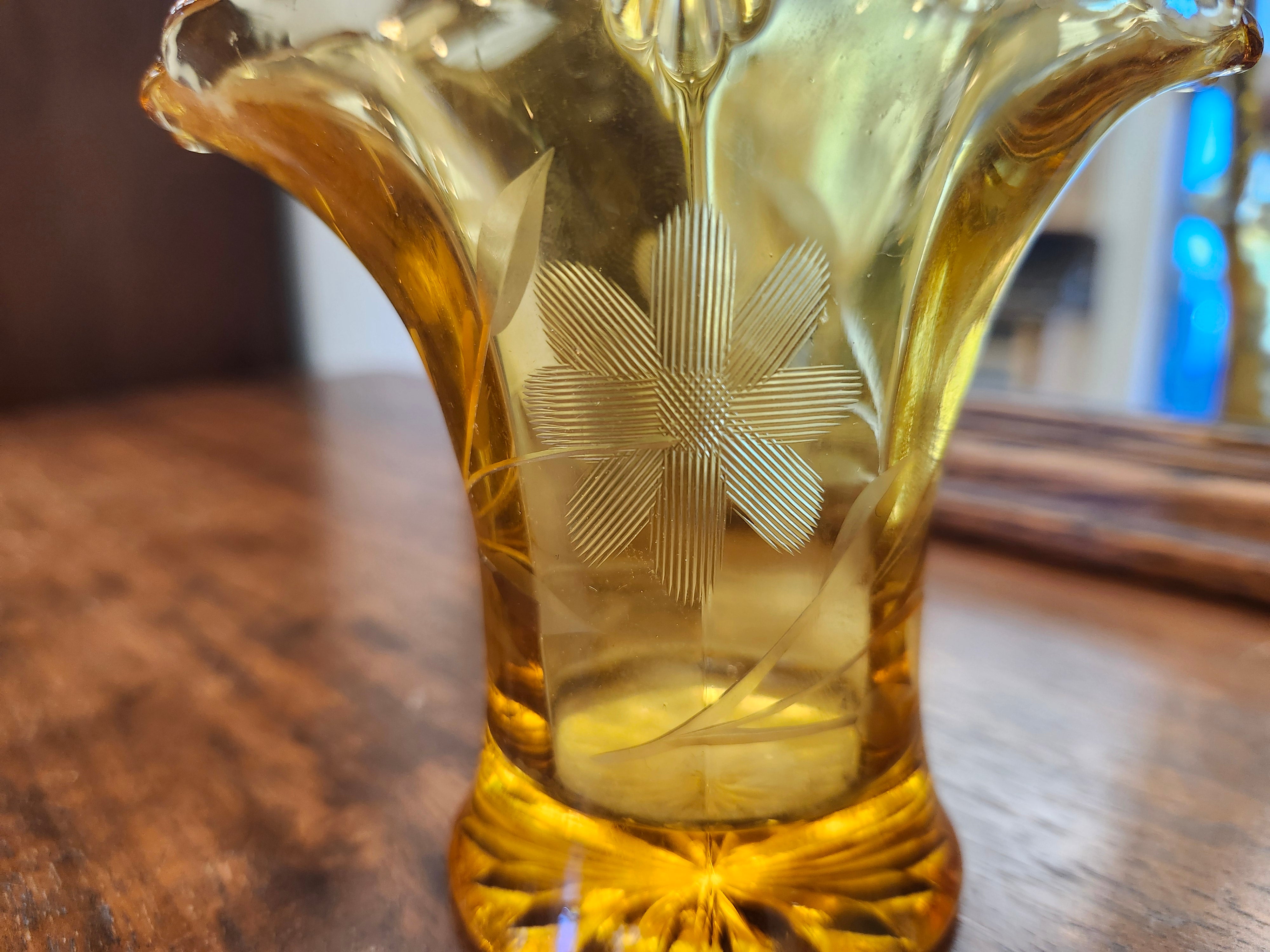 Amber glass basket