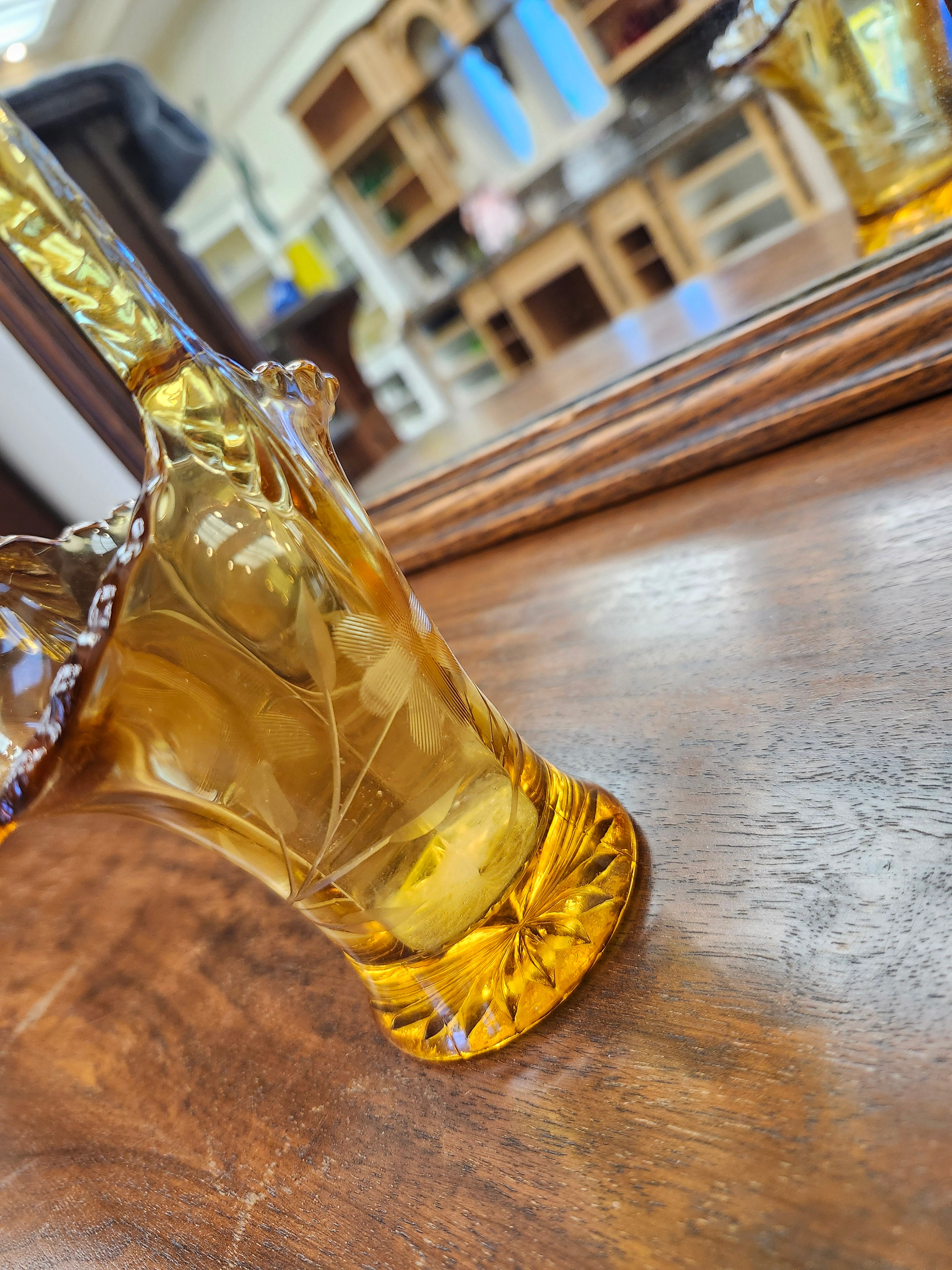 Amber glass basket
