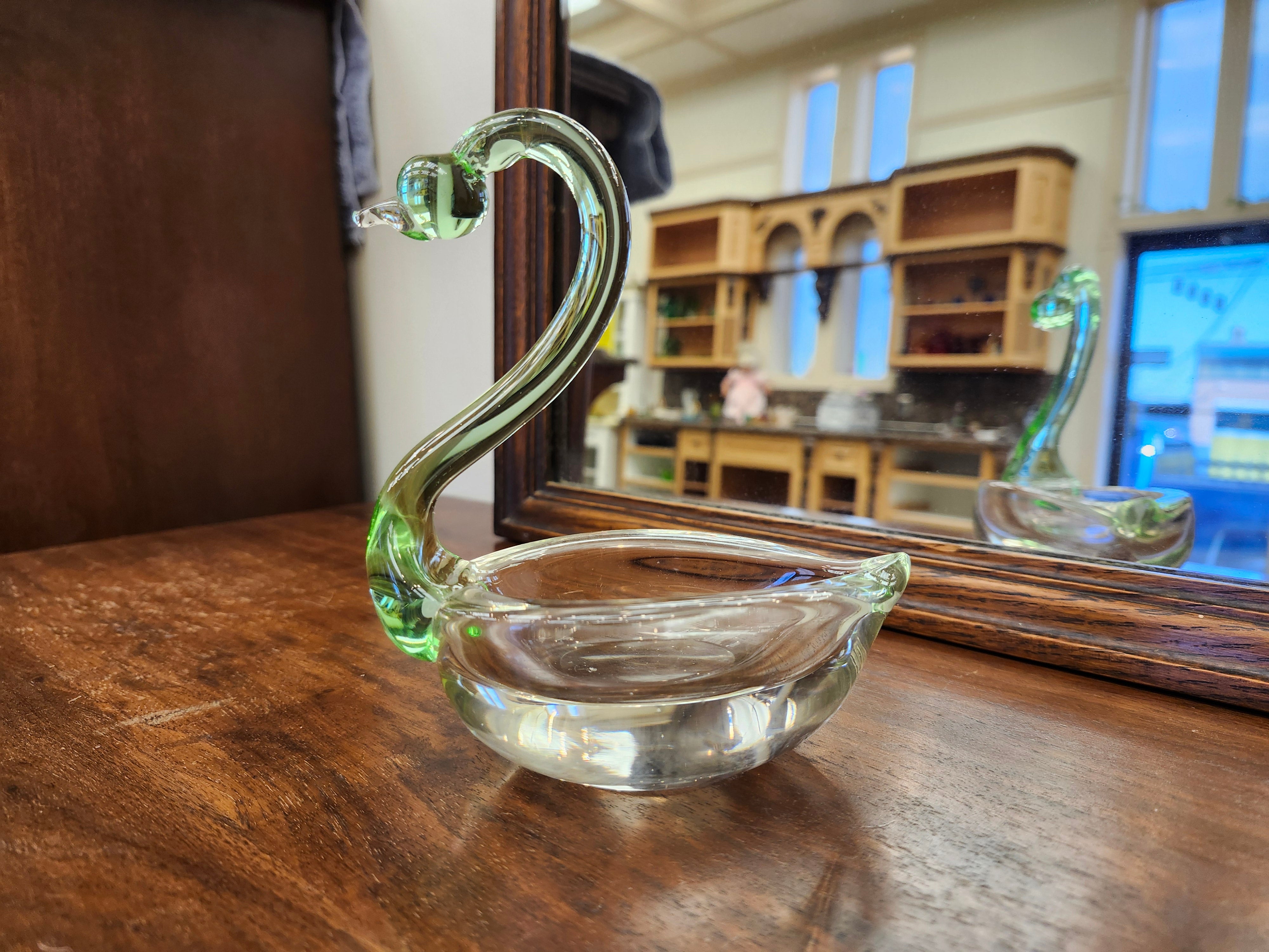 Duncan Miller Swan glass ashtray