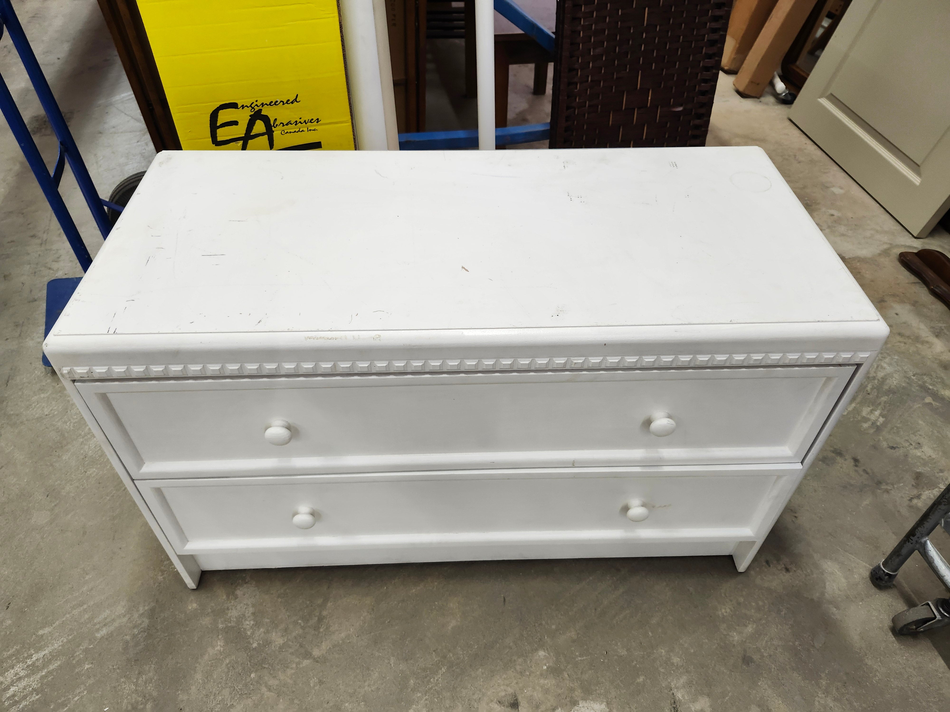 Small 2 drawer dresser