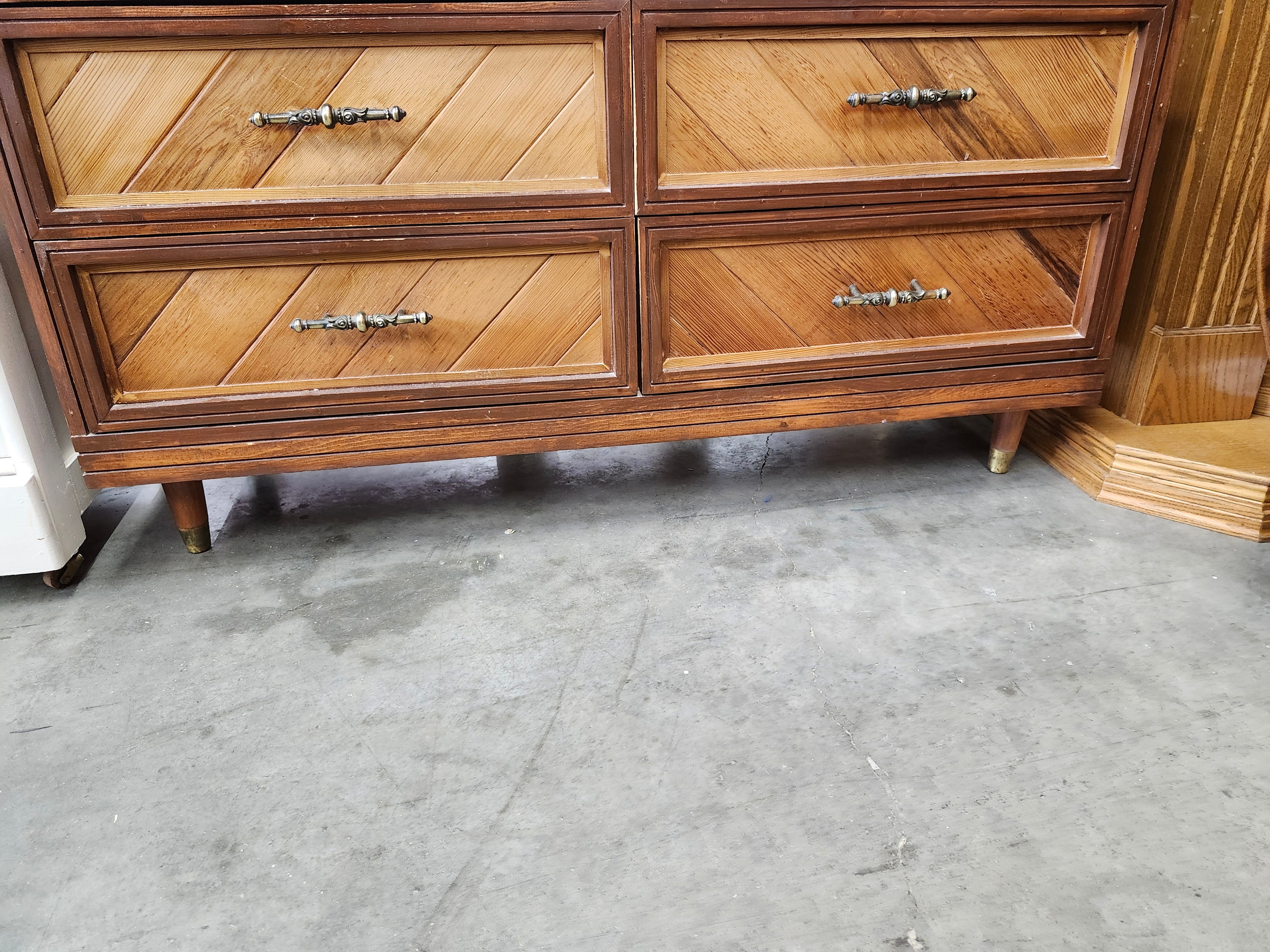 Dresser & mirror