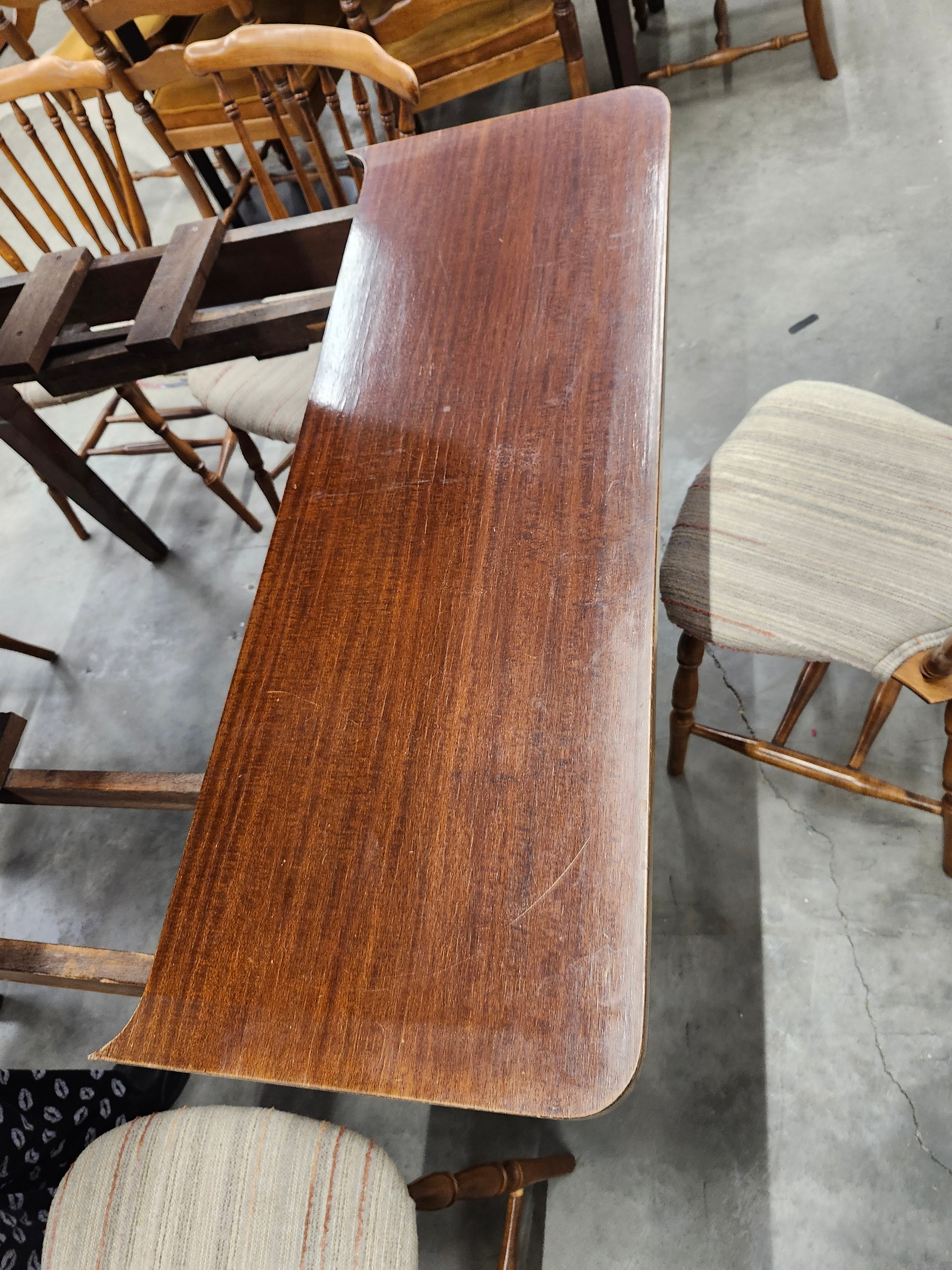 Dining set with 6 chairs and pull out sides to extend table