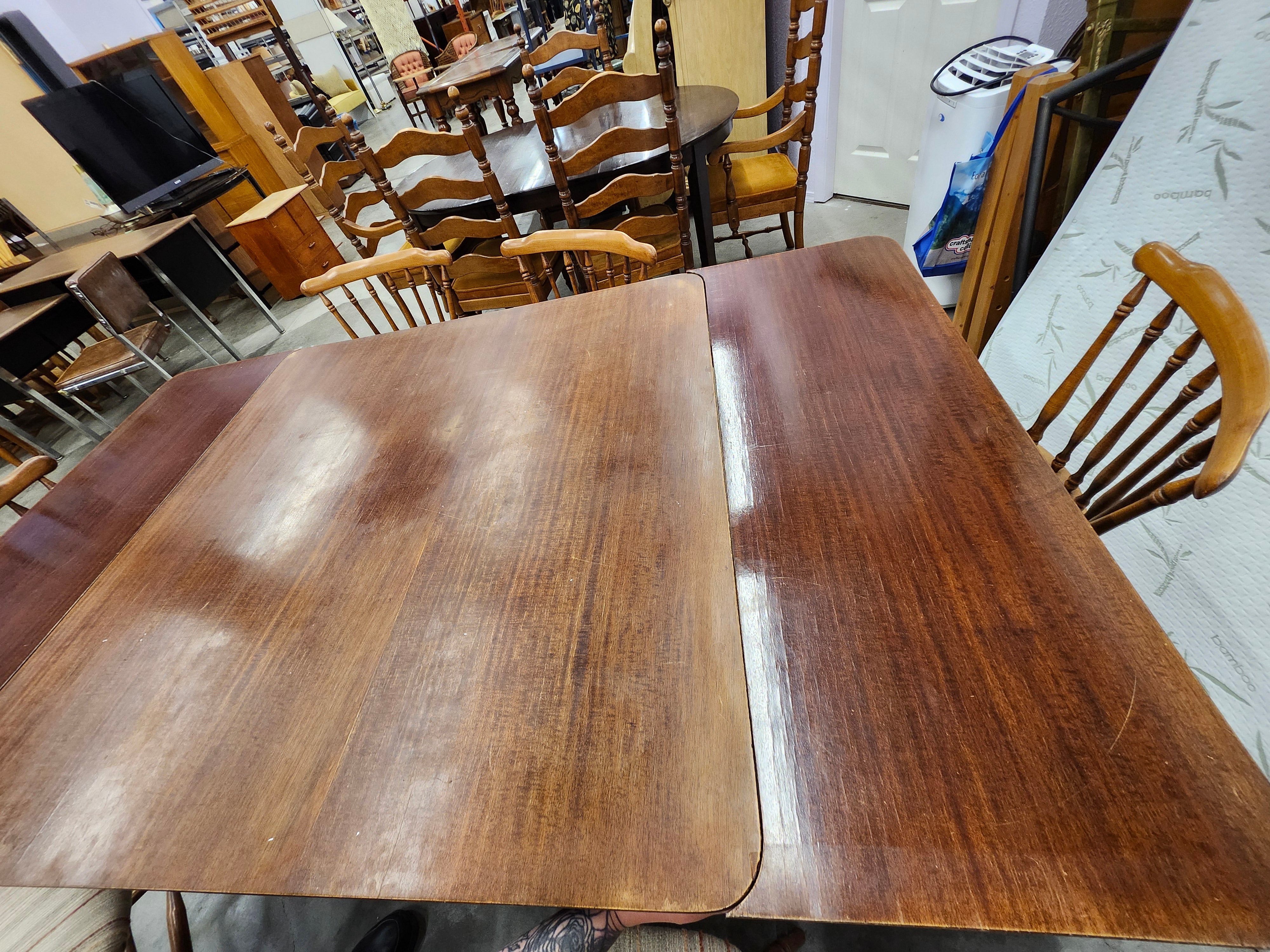 Dining set with 6 chairs and pull out sides to extend table