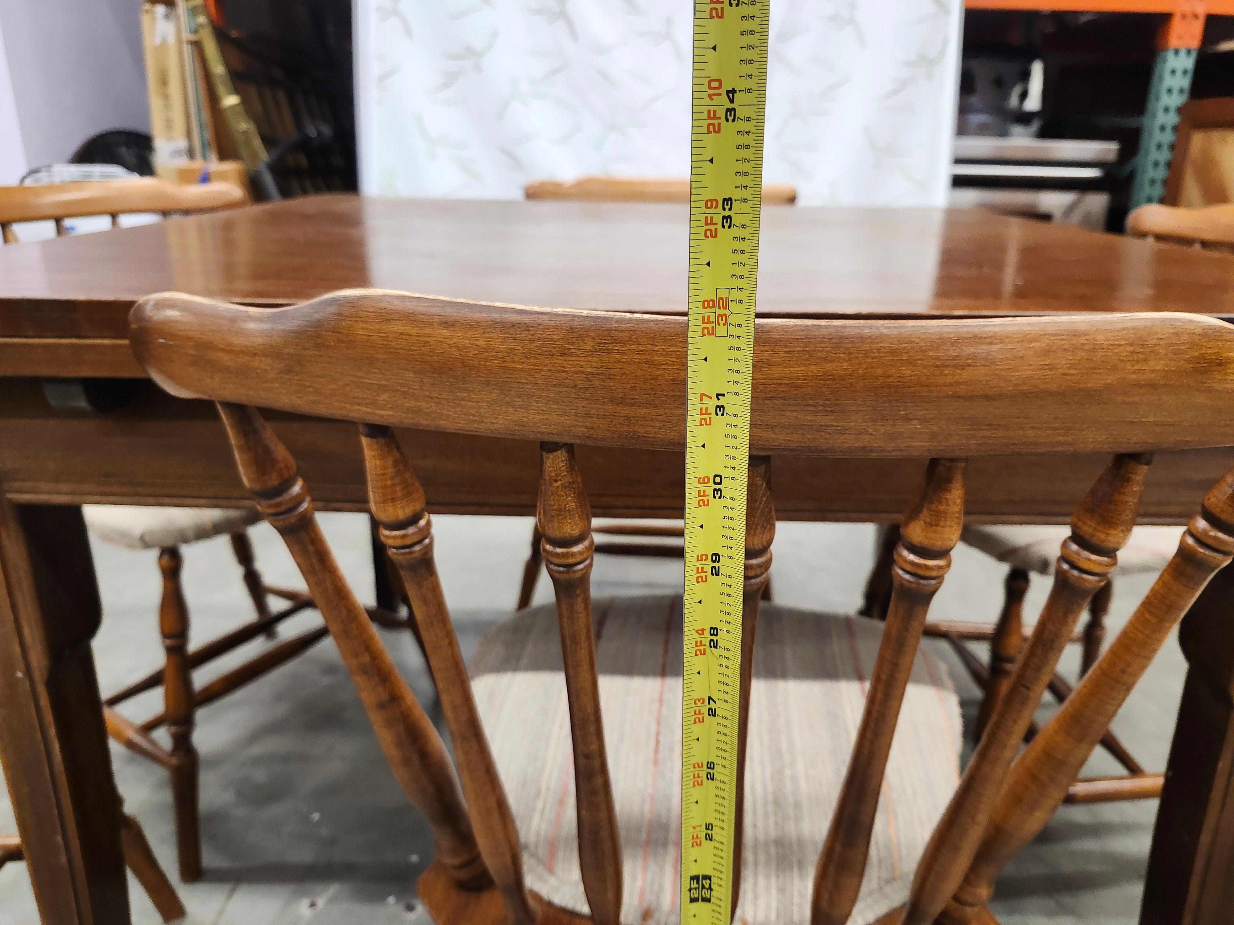 Dining set with 6 chairs and pull out sides to extend table