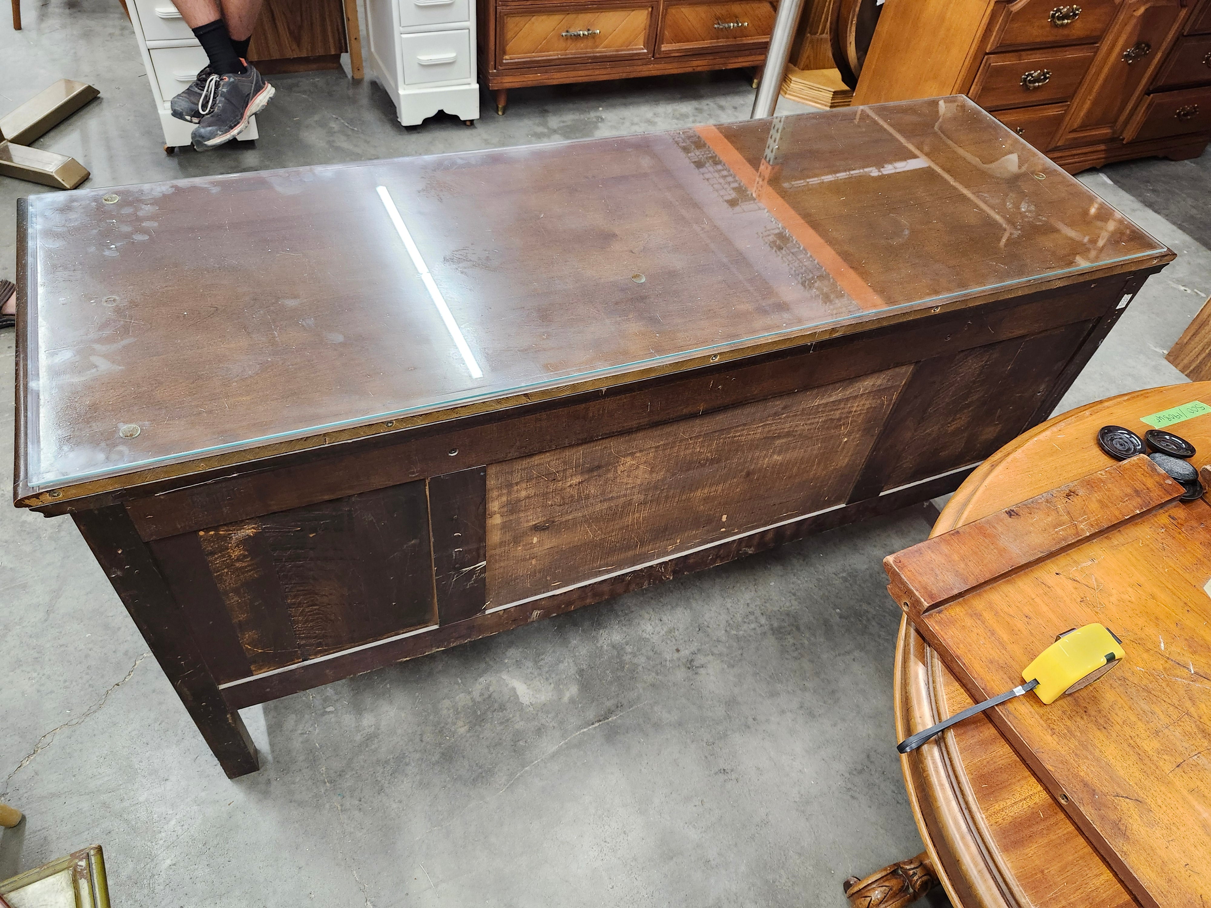 Buffet With Glass Topper