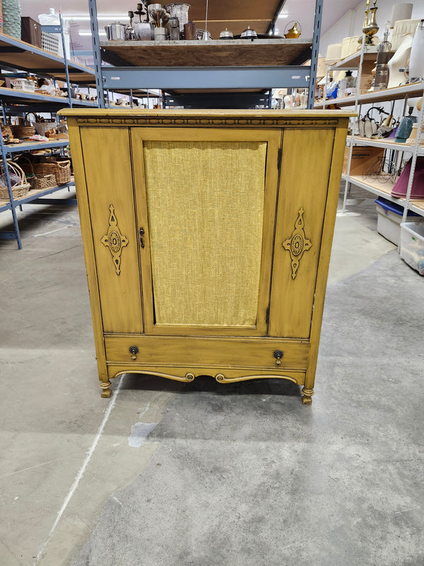 Hutch / cabinet