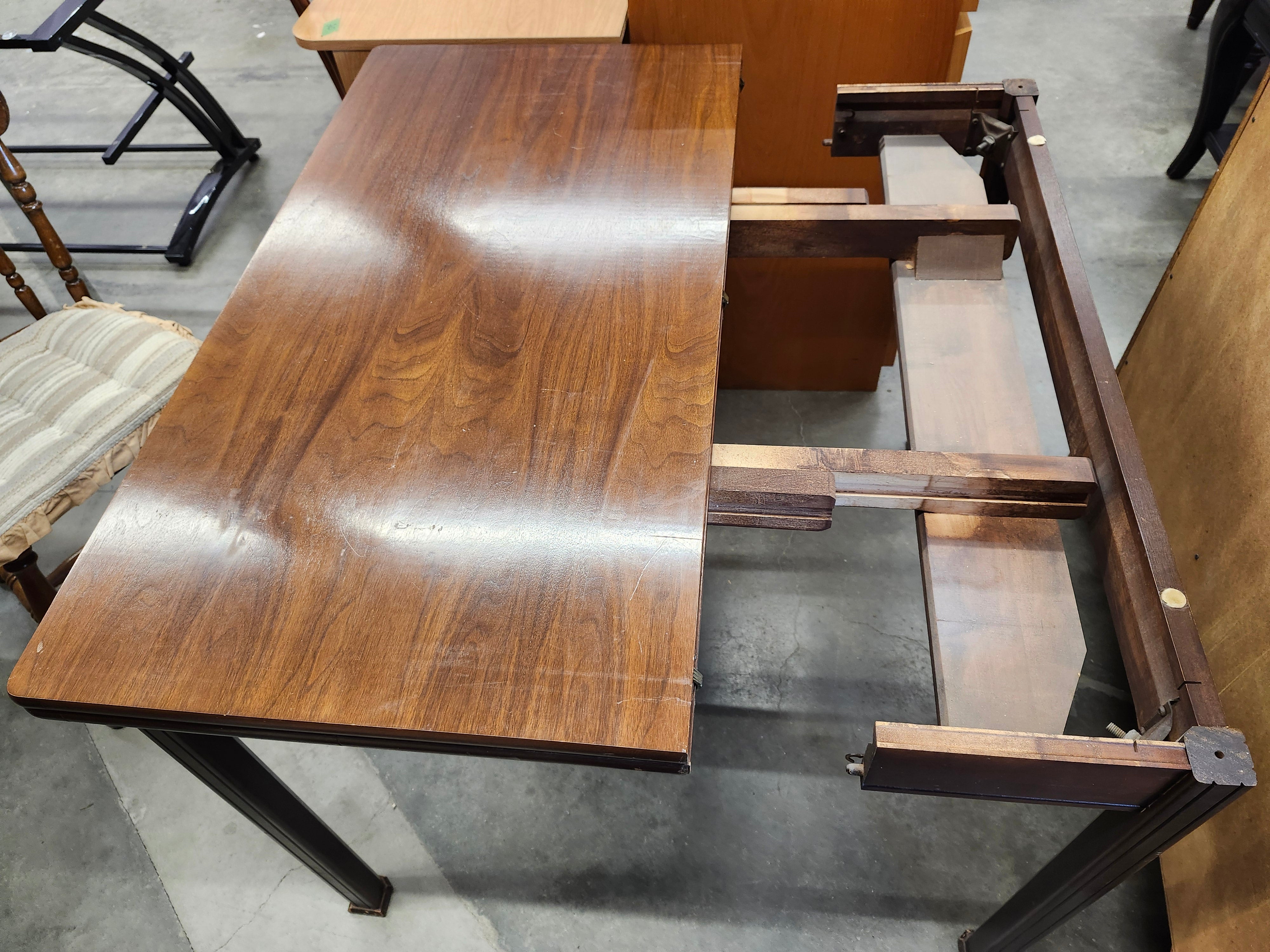 Drop leaf table & x2 chairs