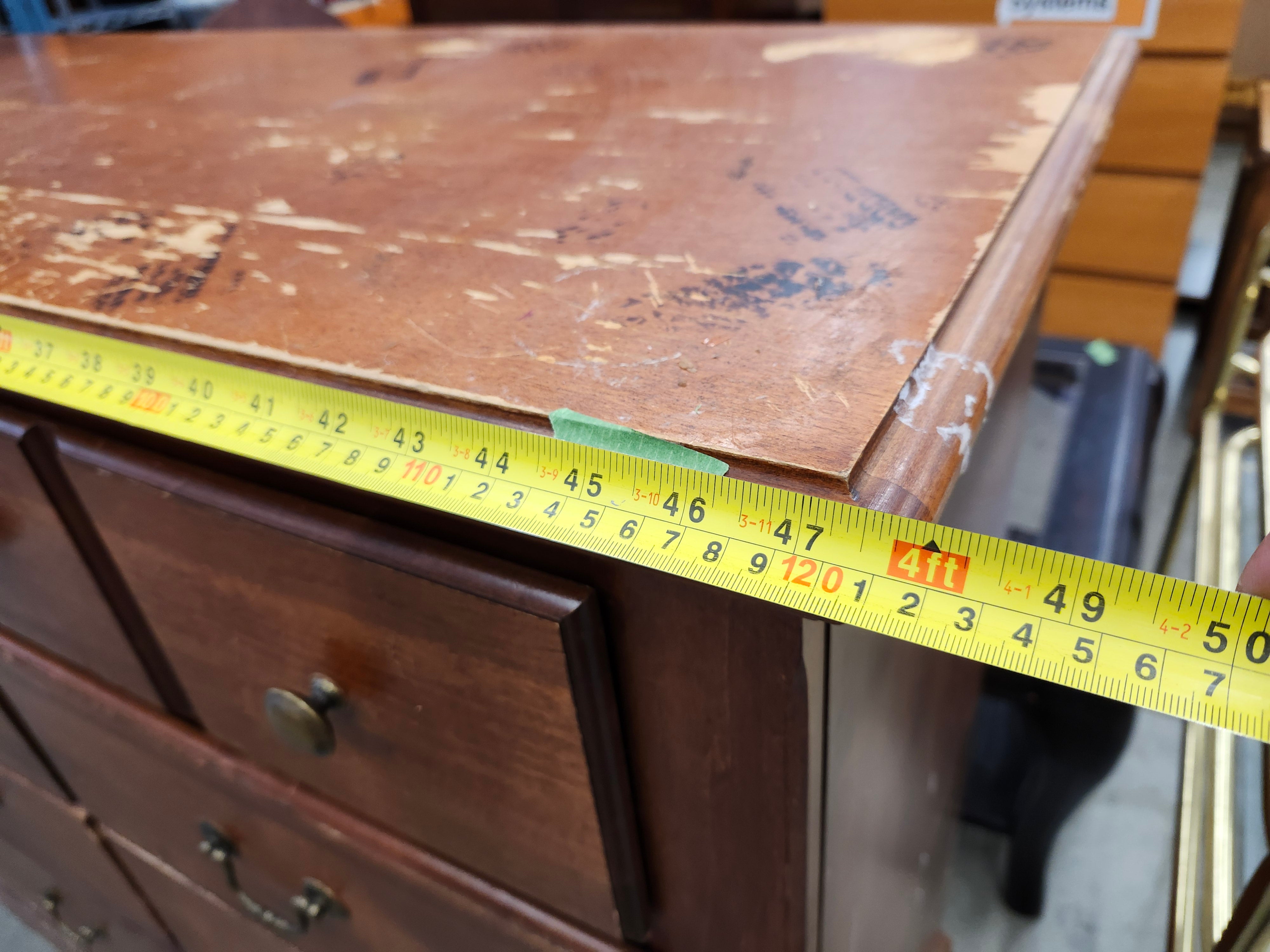 Dresser