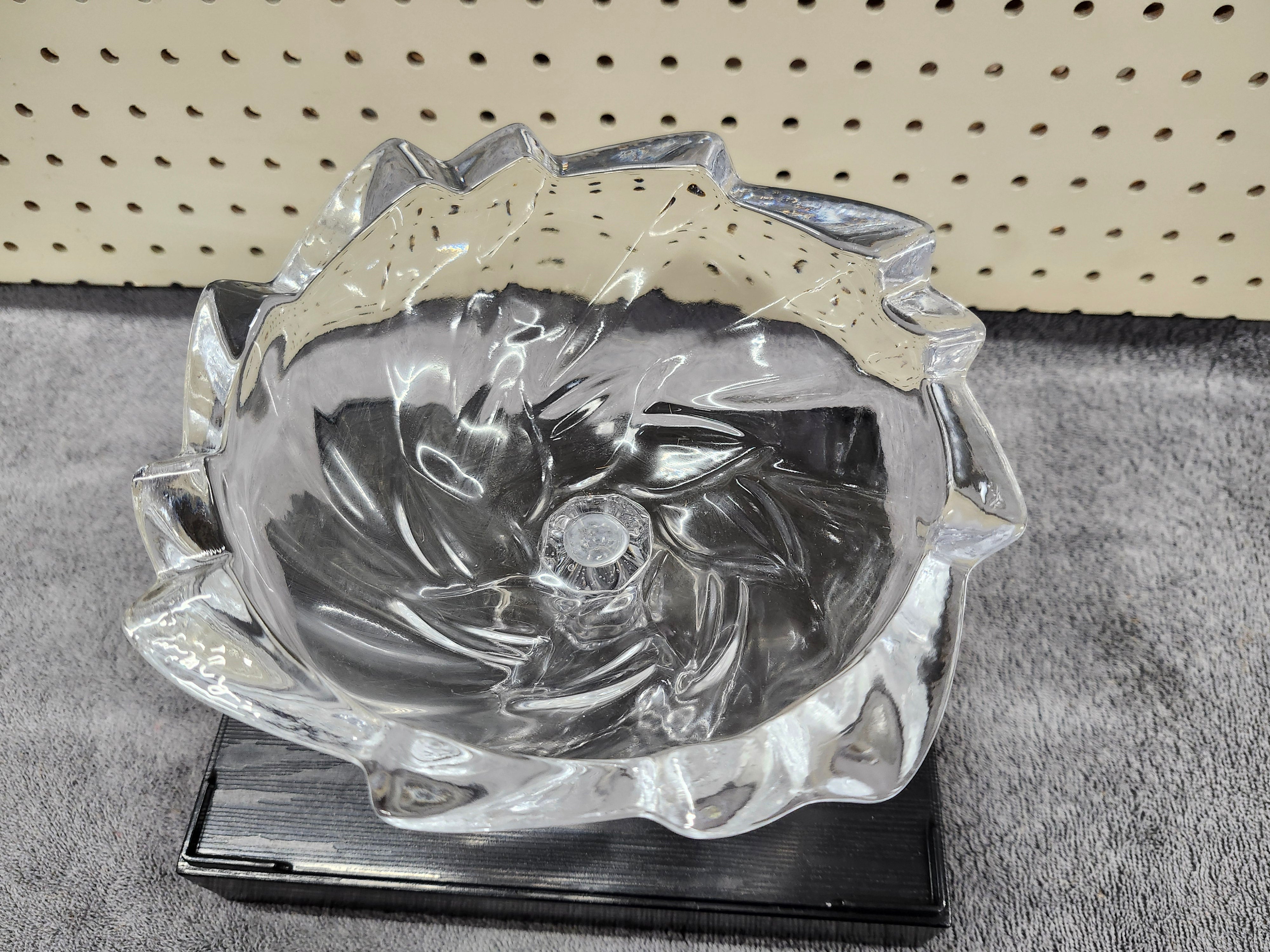 Pedestal candy dish