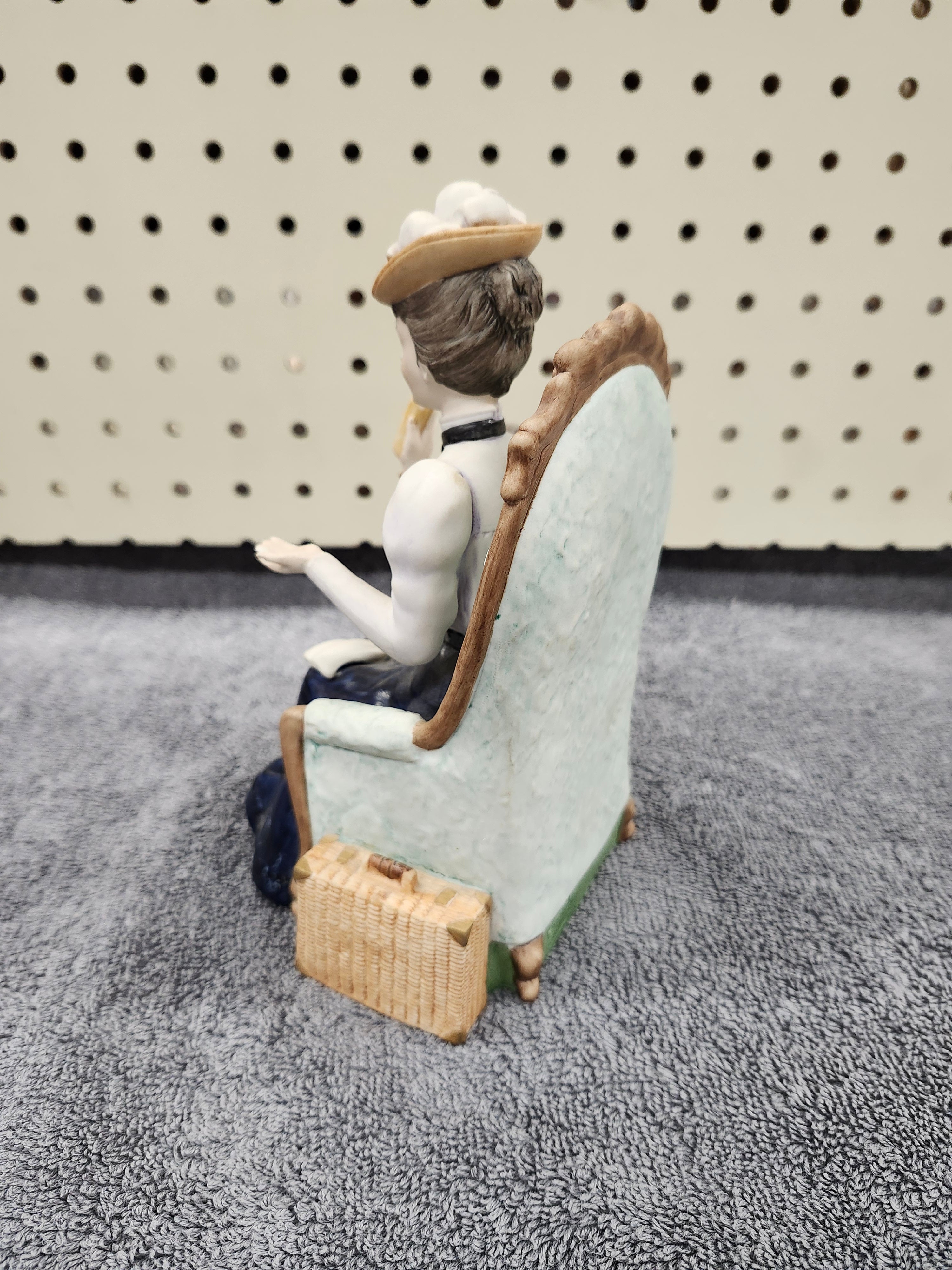 Figurine