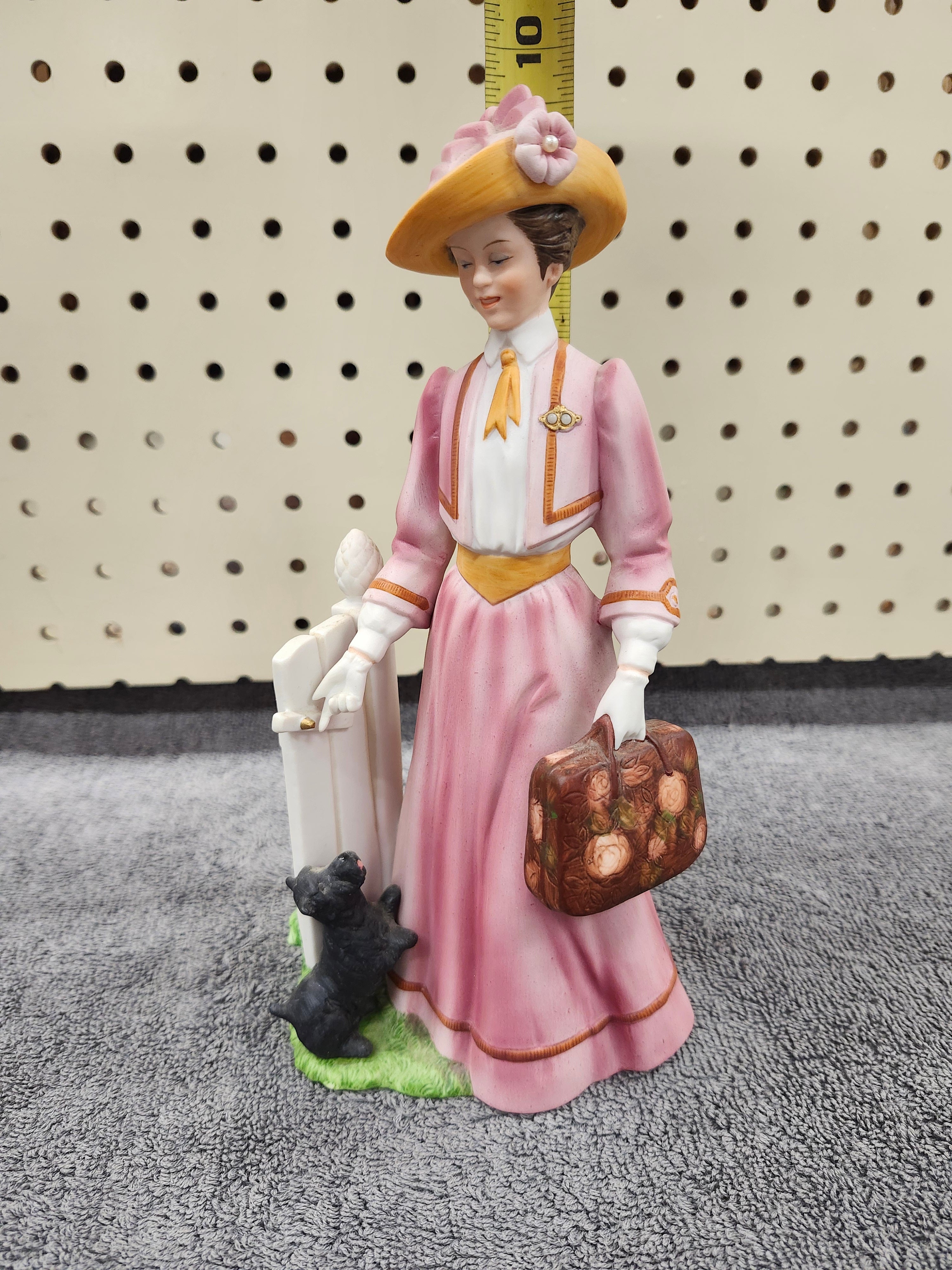 Figurine