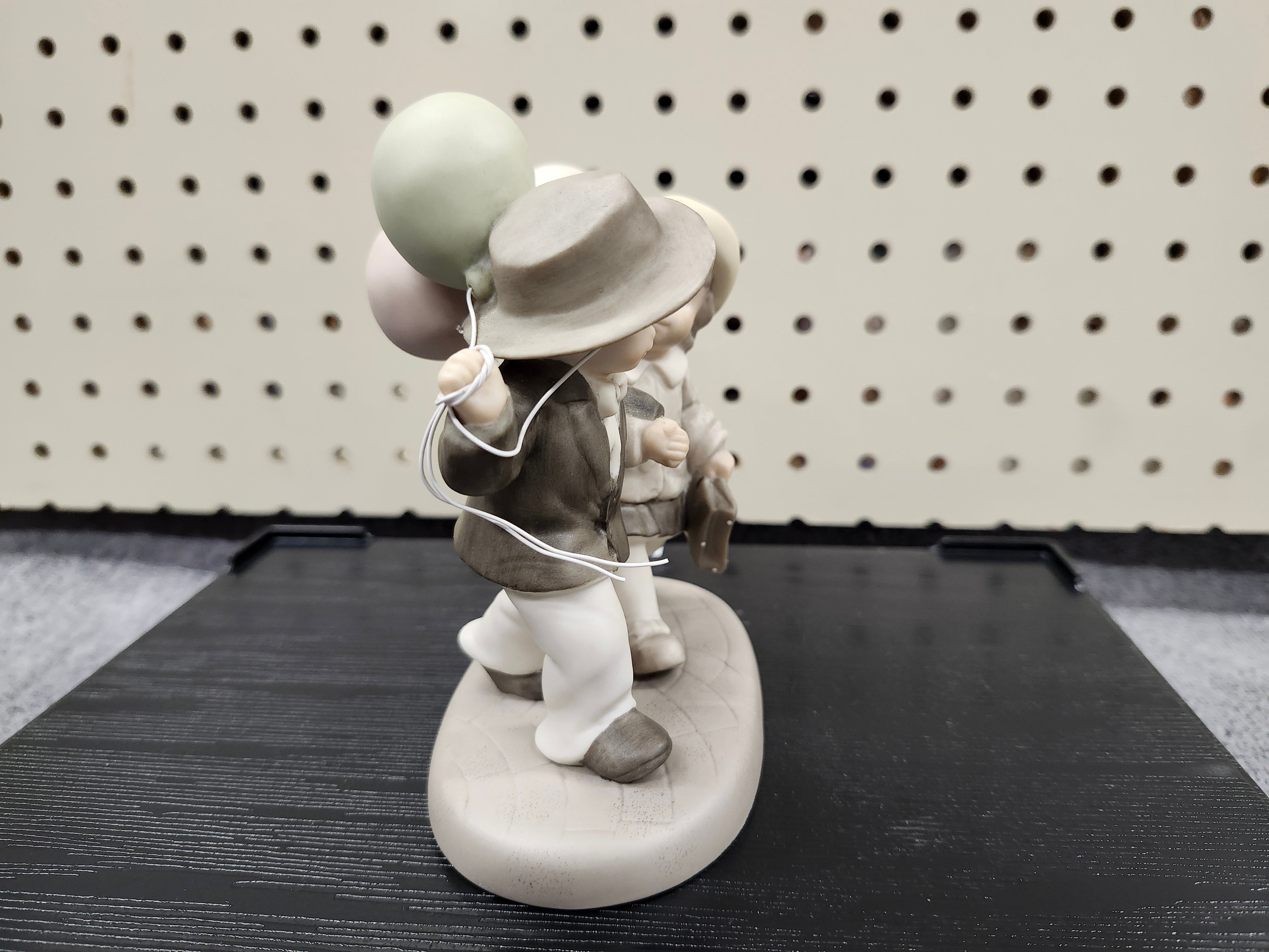 Figurine
