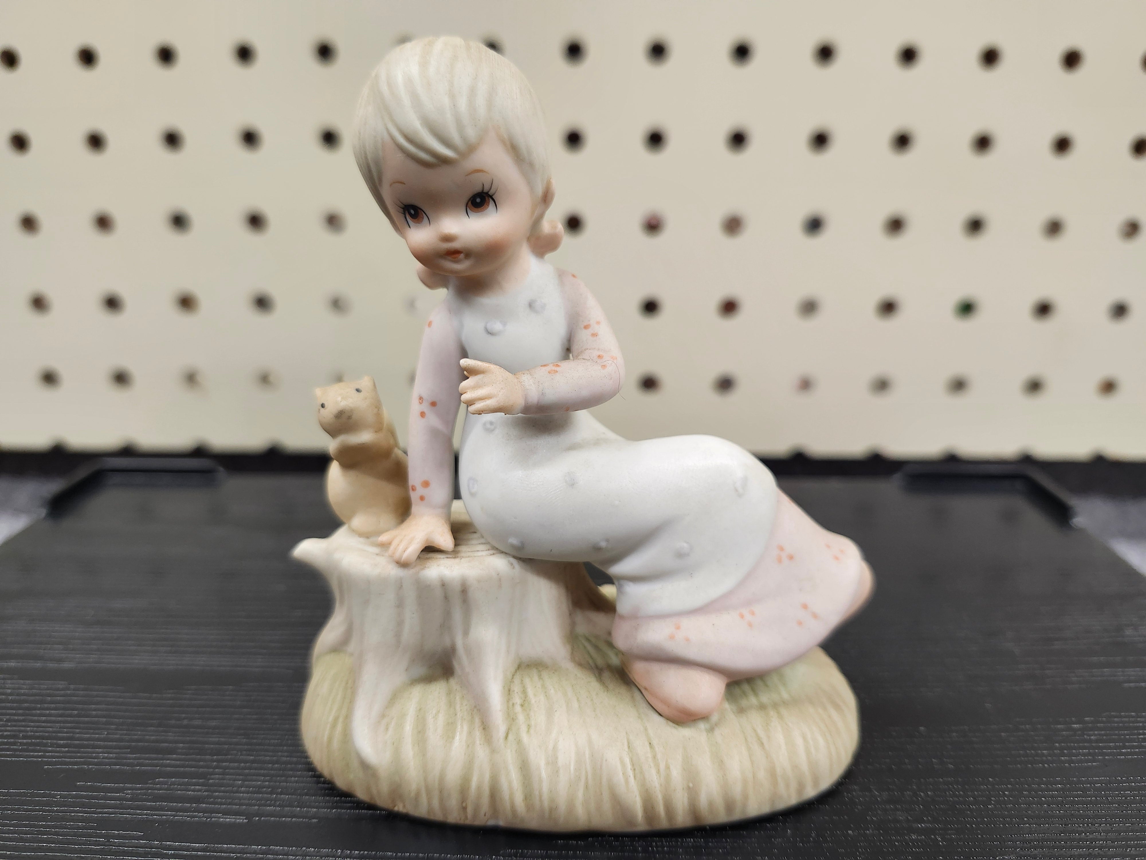 Figurine