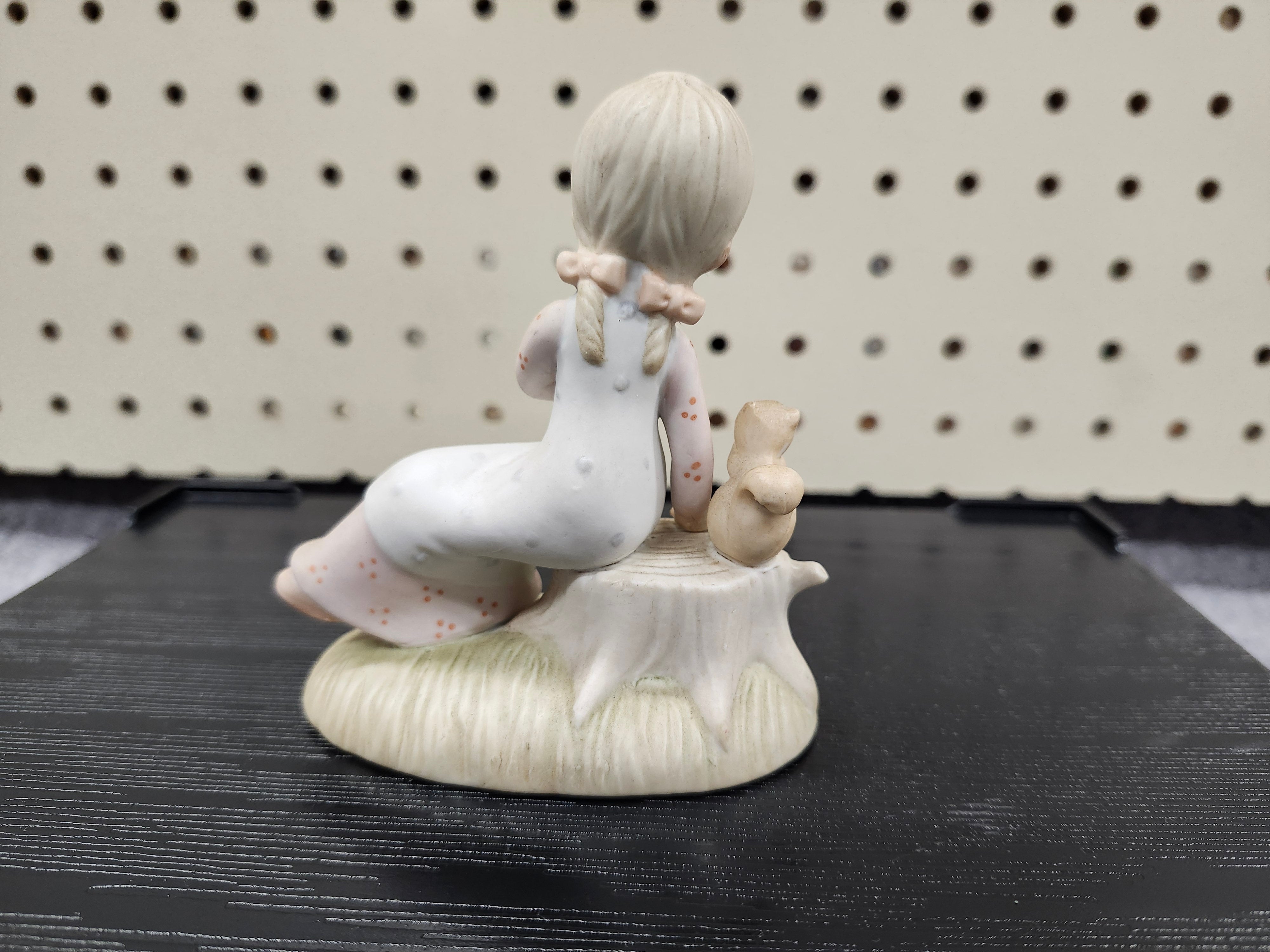 Figurine