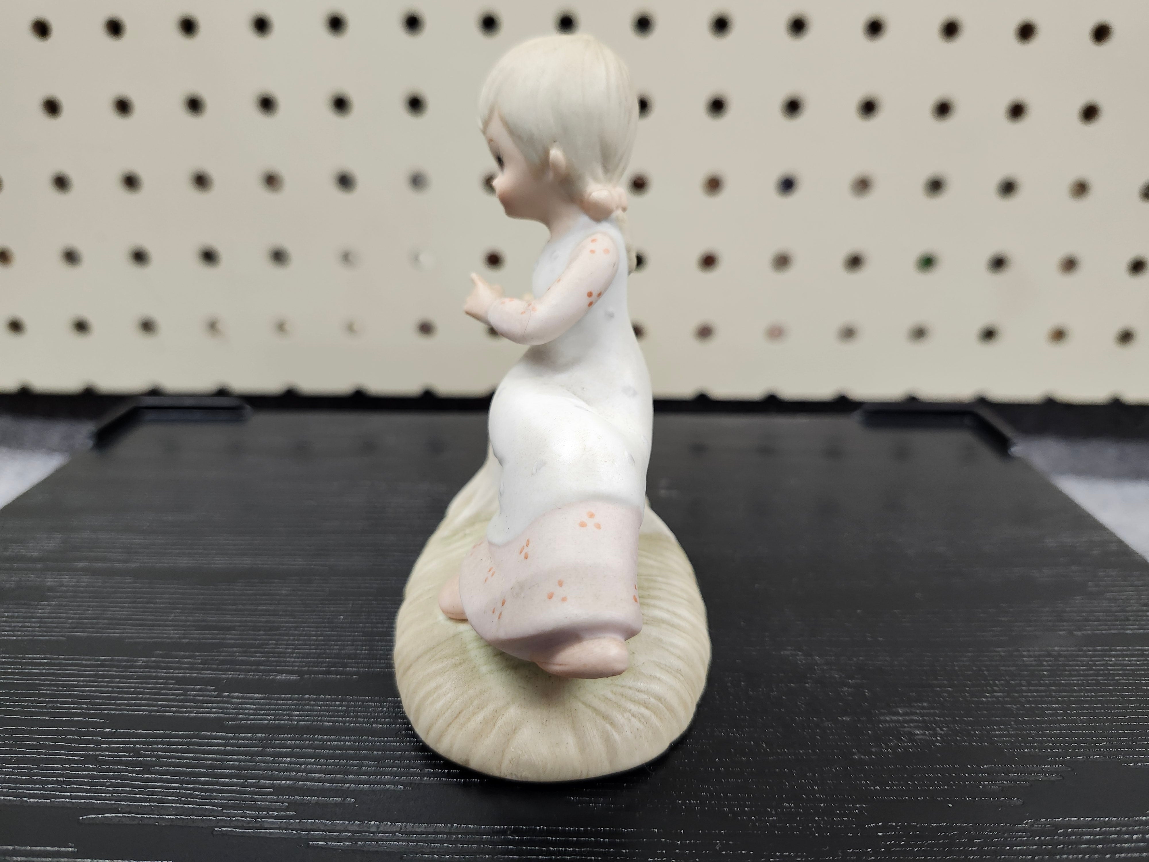 Figurine