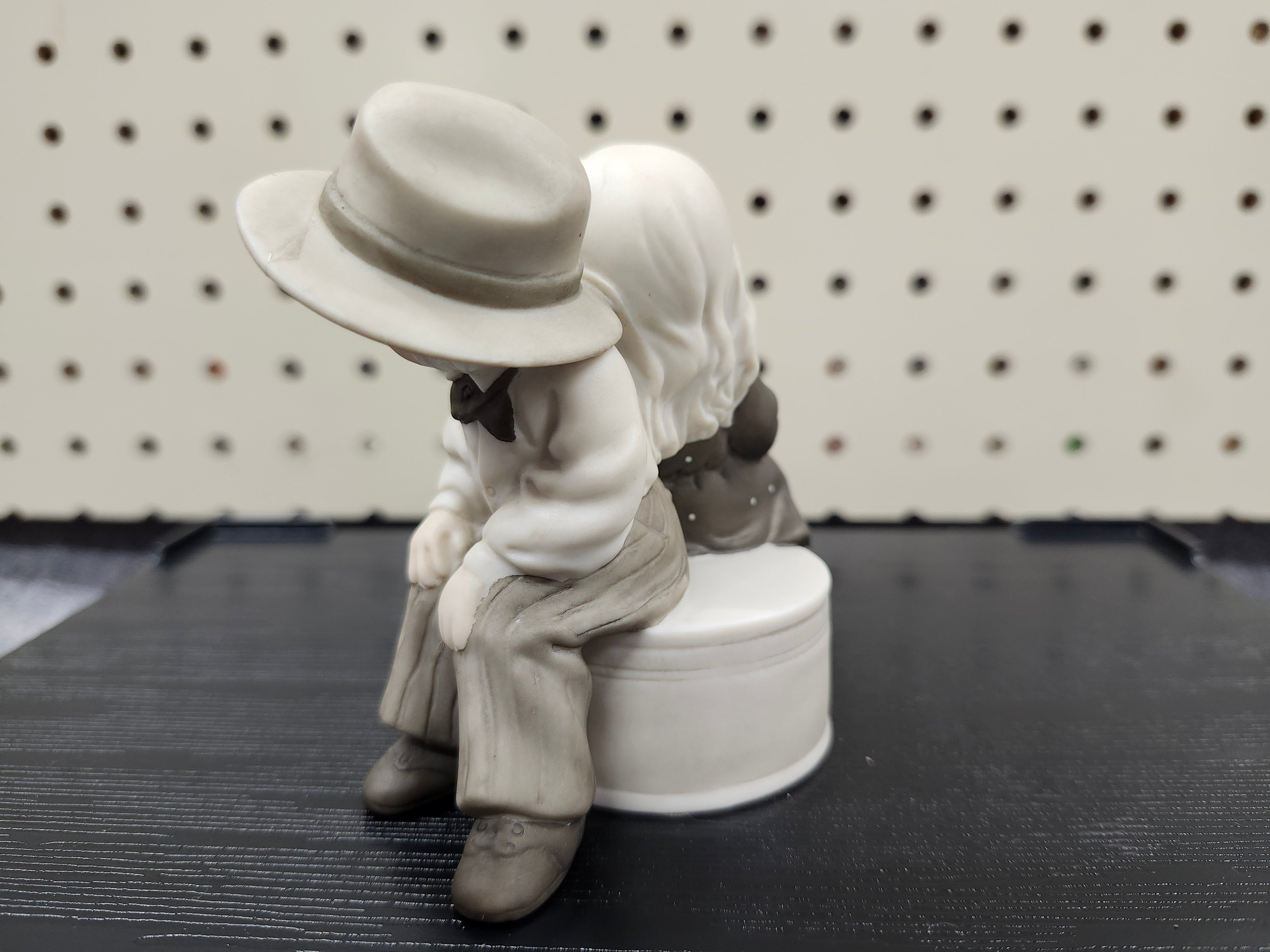 Figurine