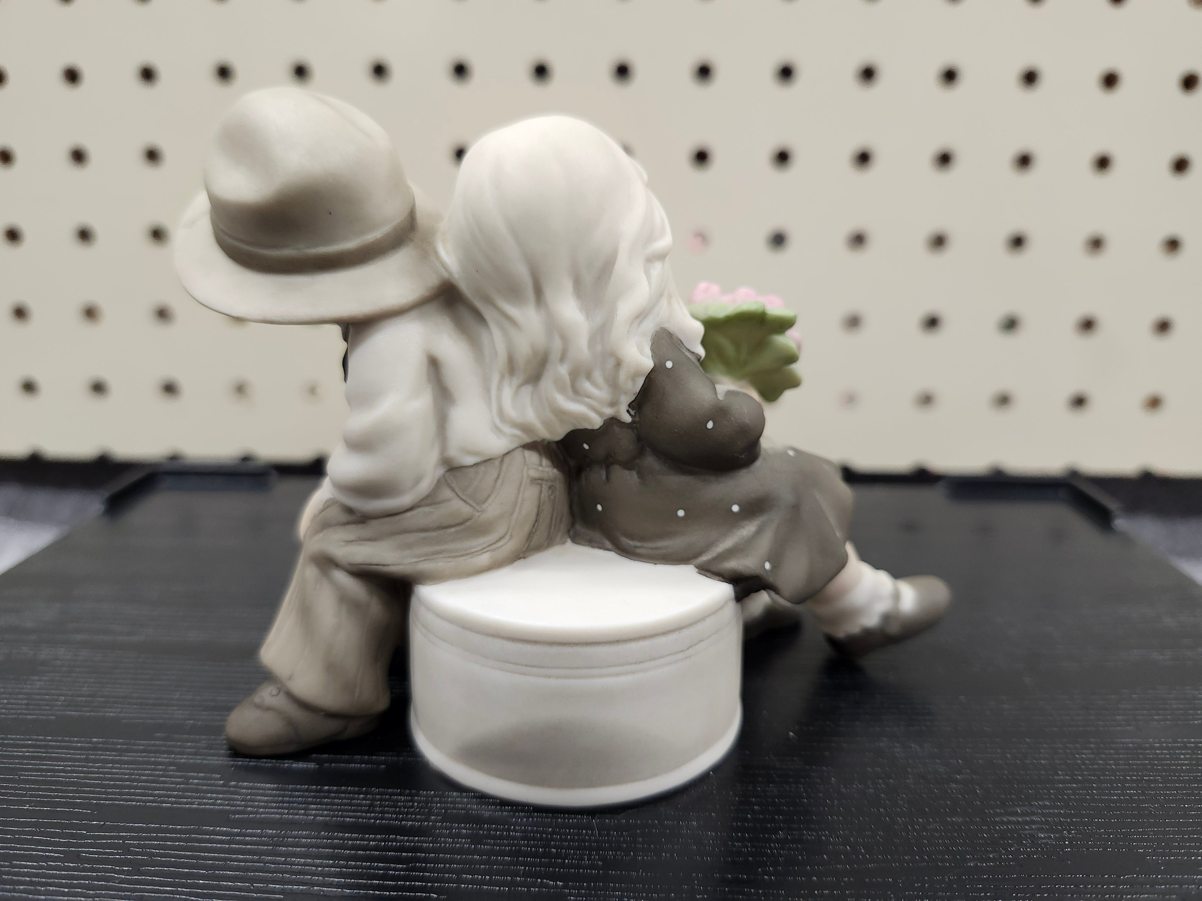 Figurine