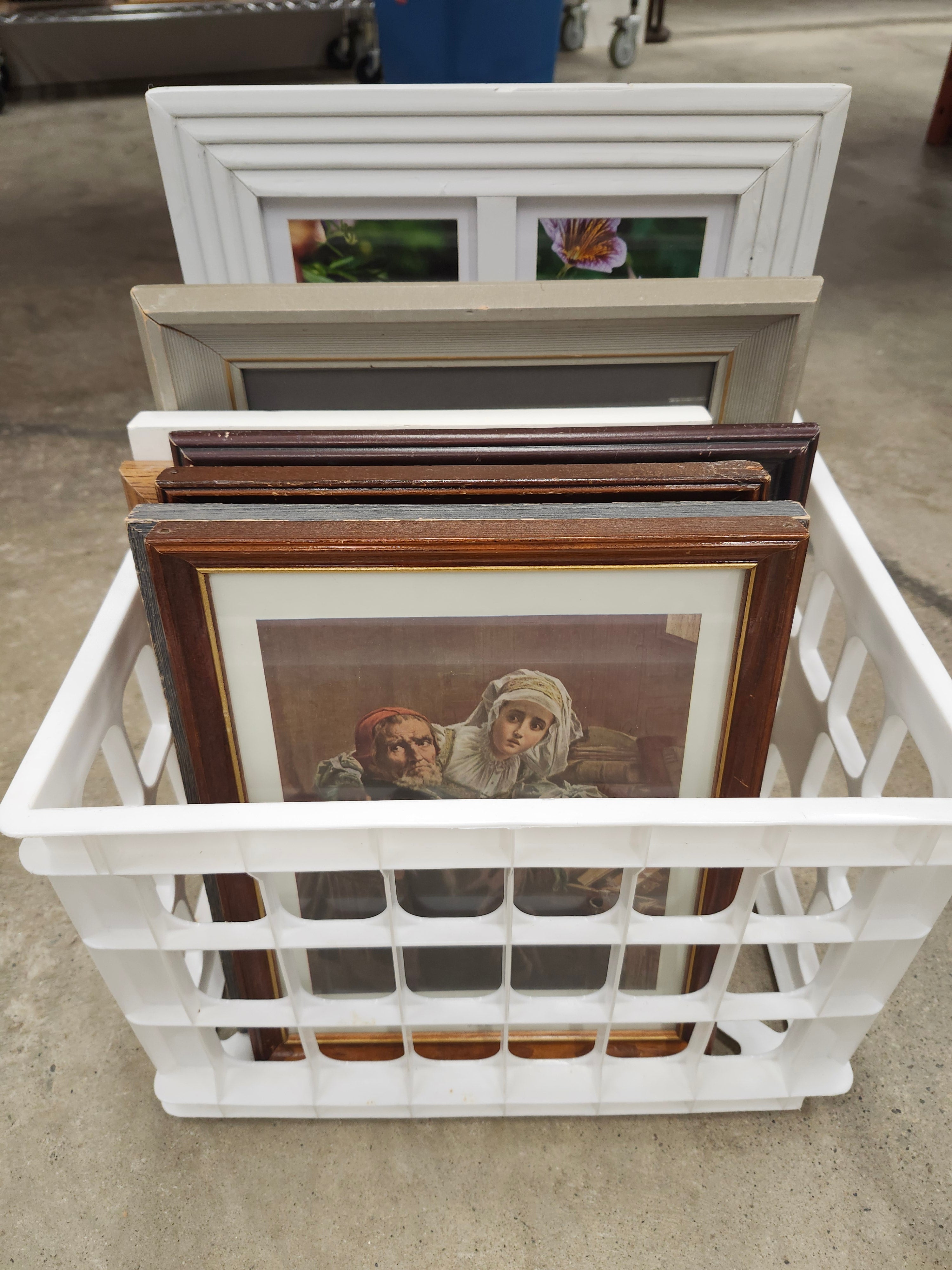 X13 Wall art / picture frames