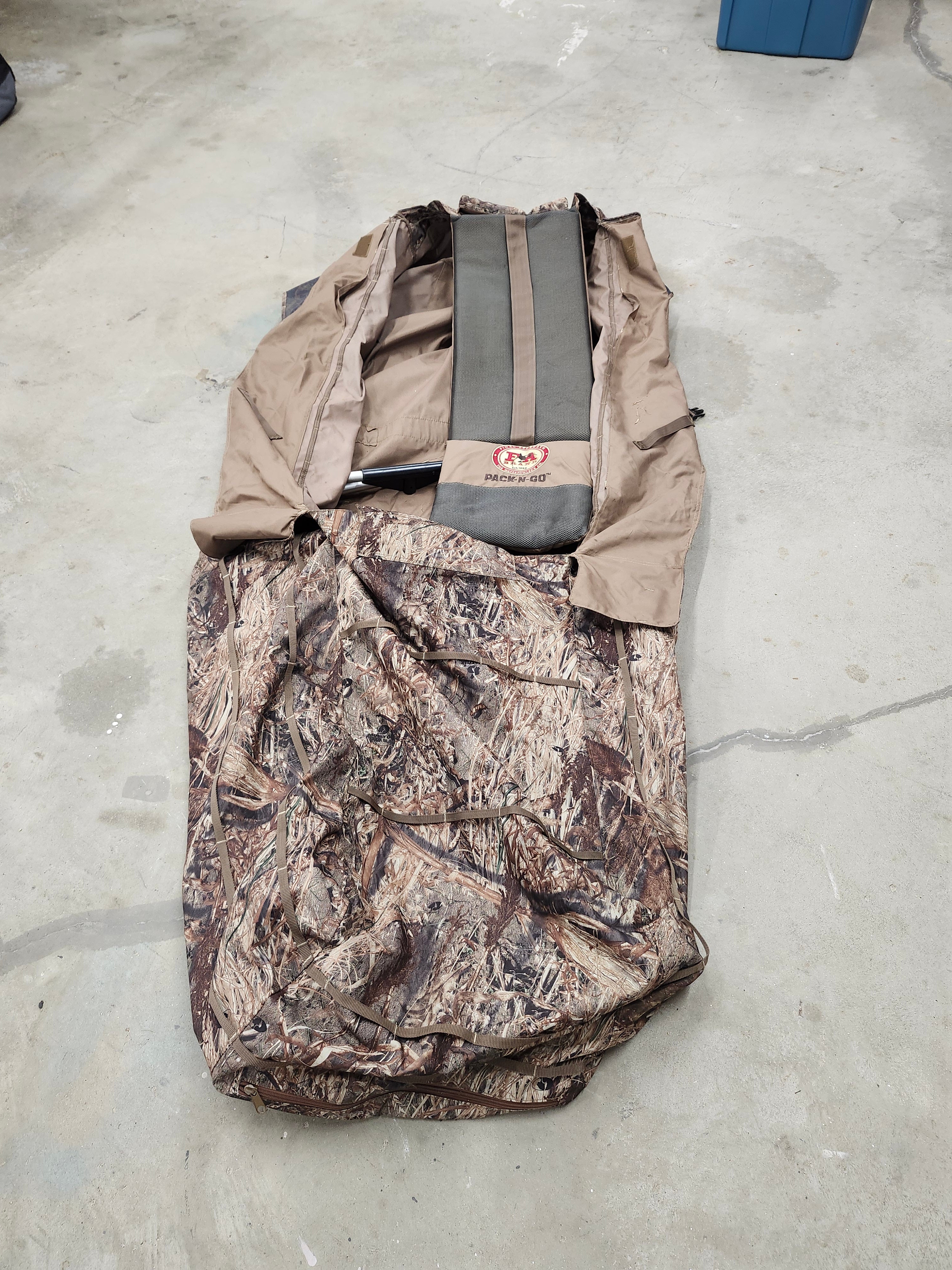 Hunting tent