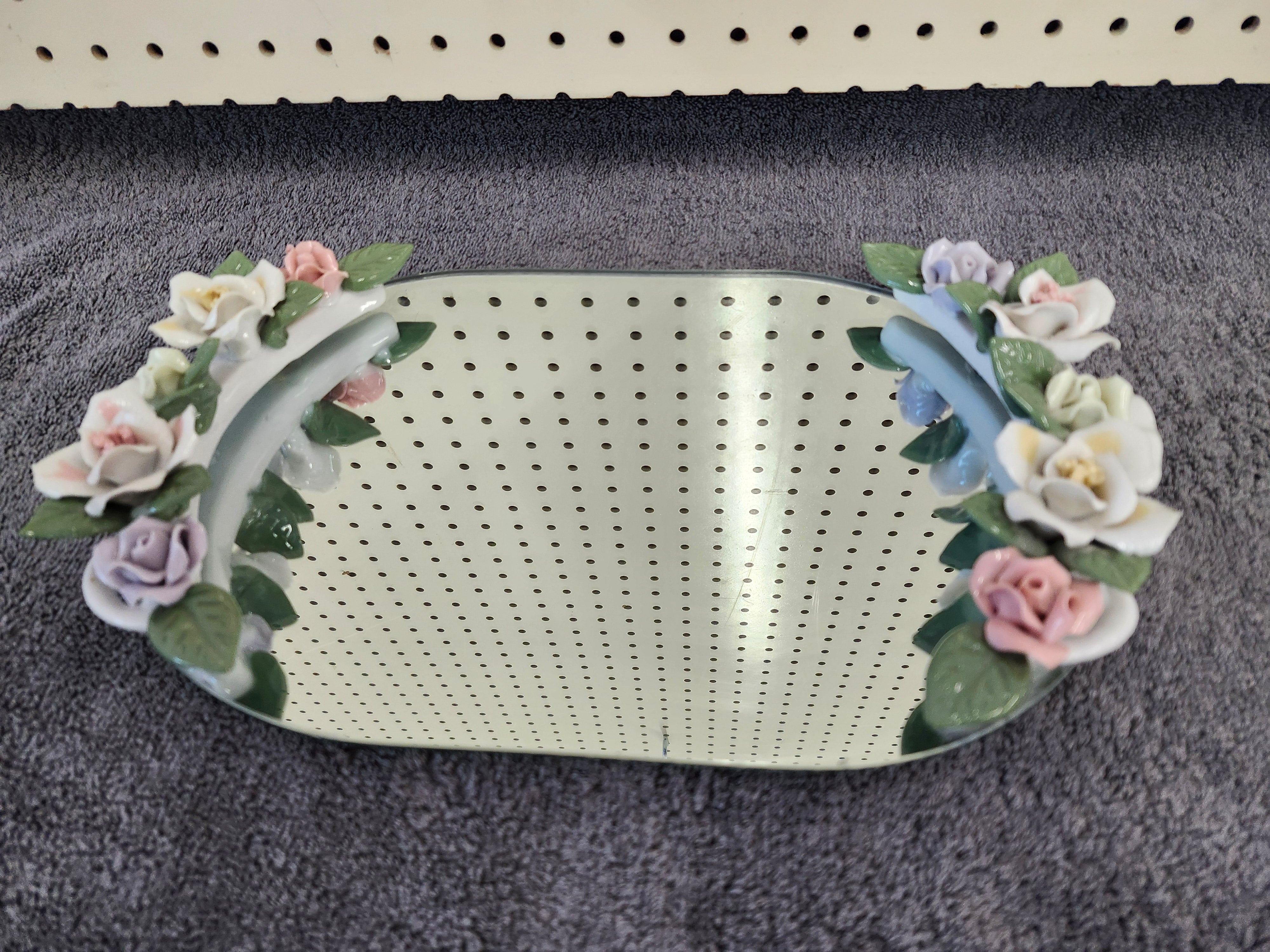 Makeup mirror