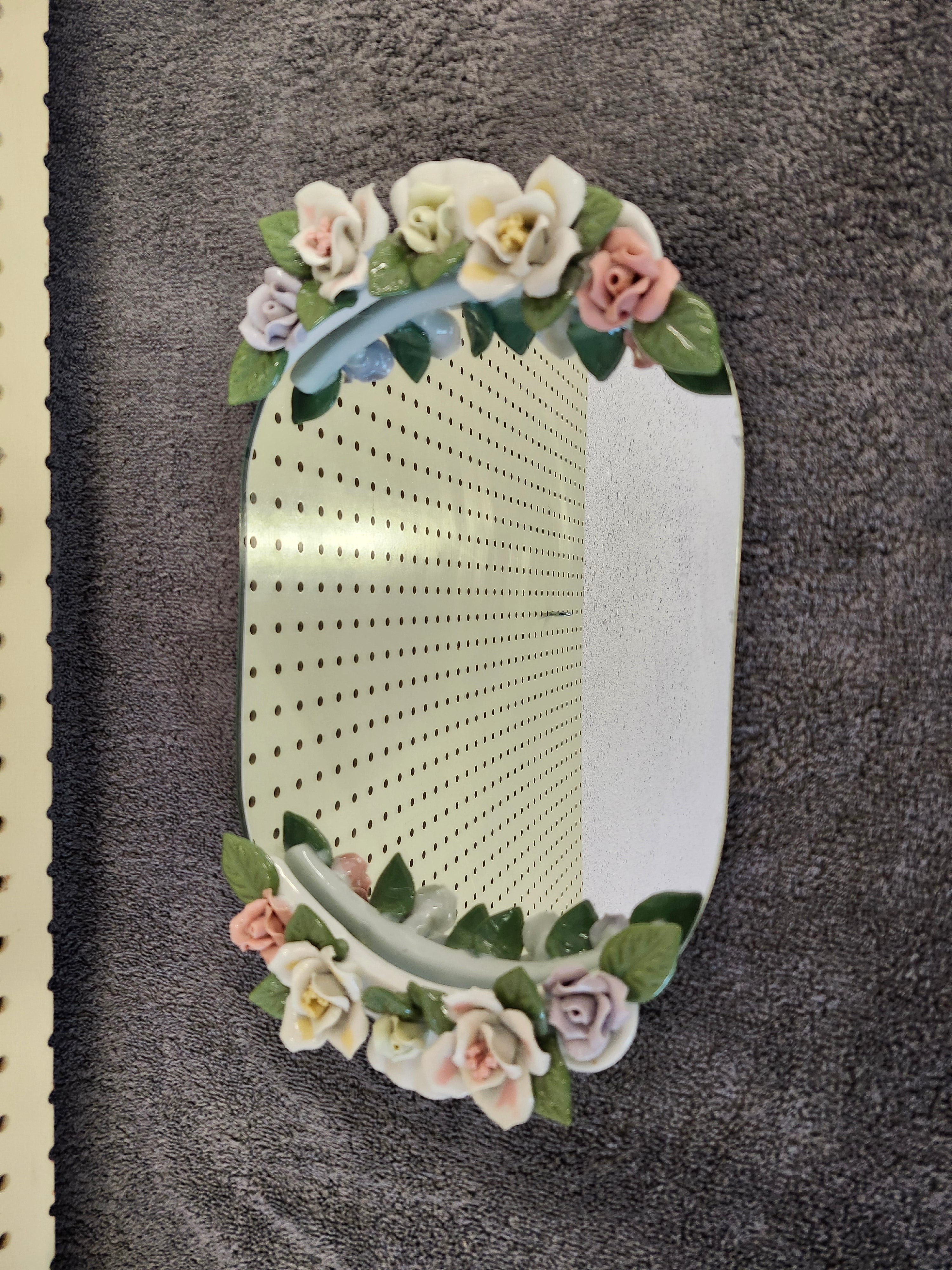 Makeup mirror