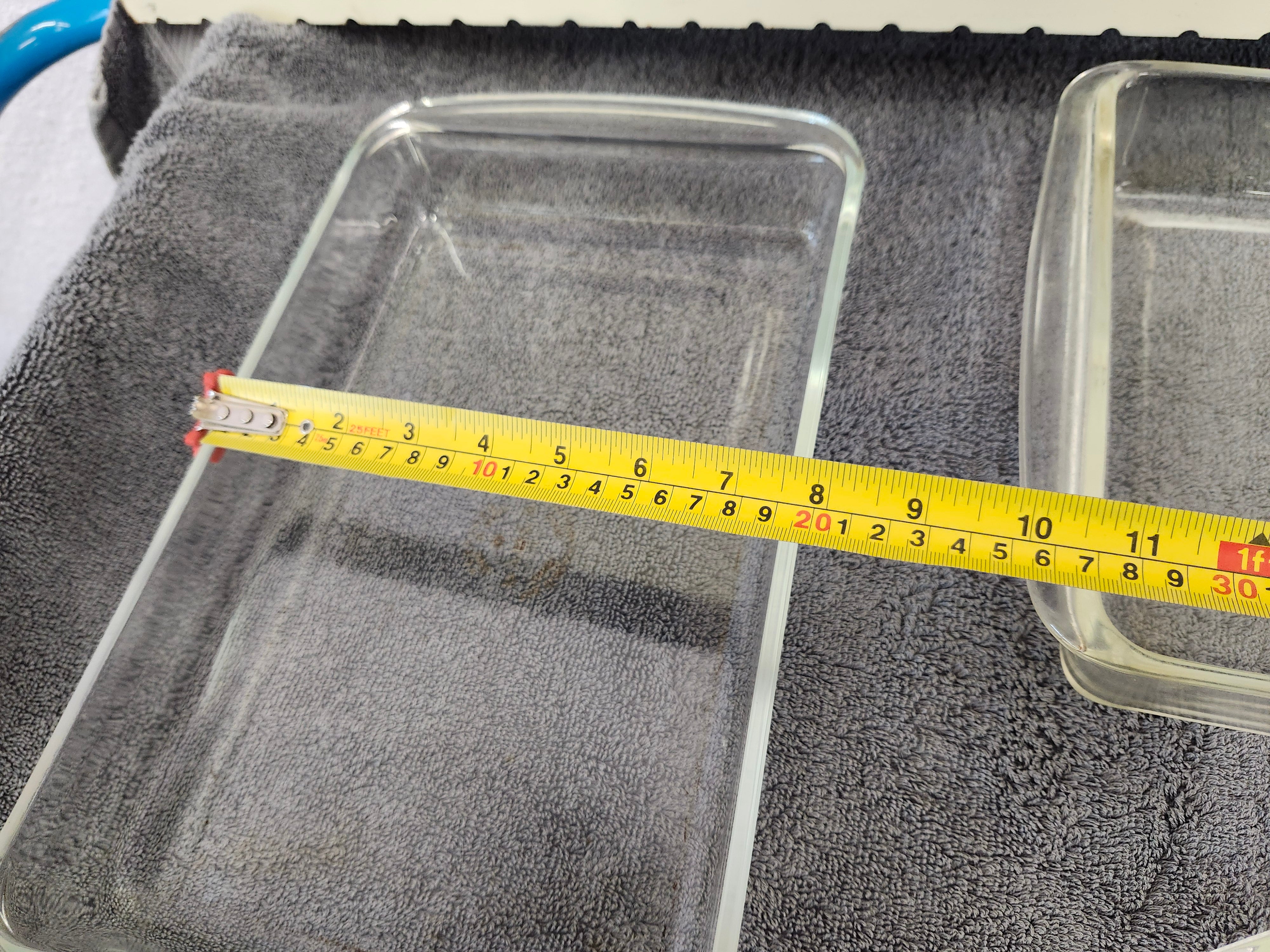 X4 pyrex cookware