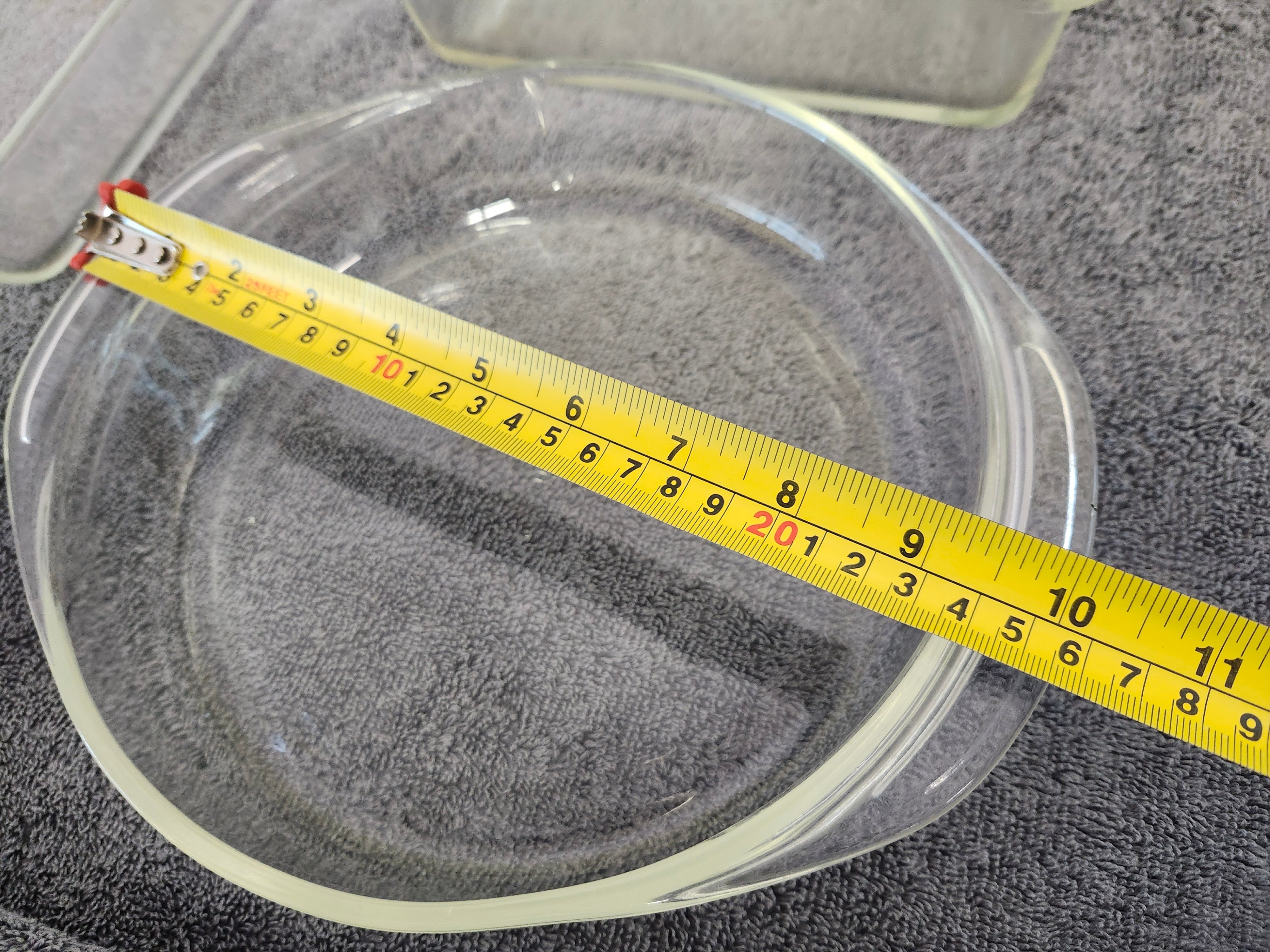 X4 pyrex cookware