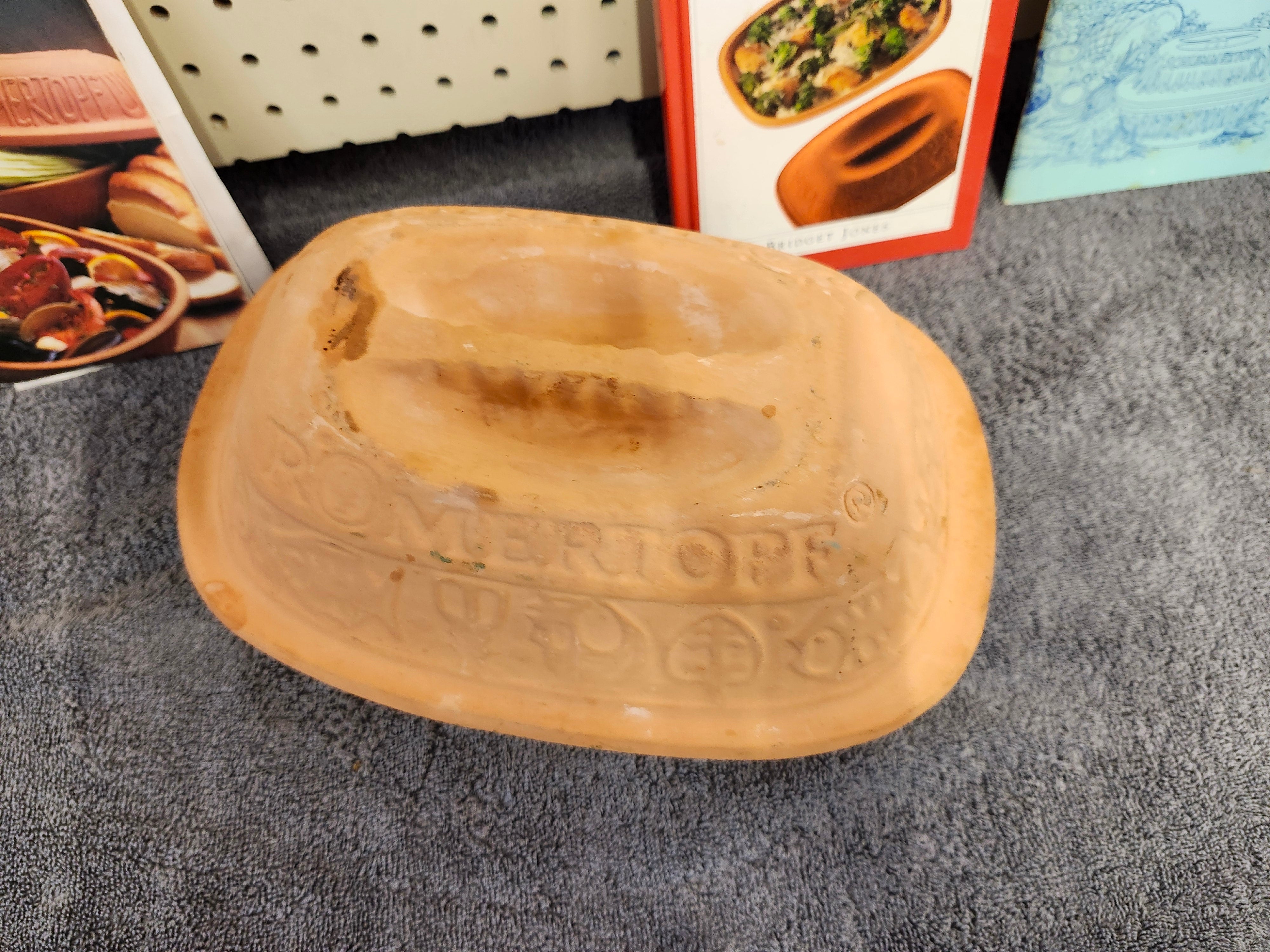 Clay roaster & x3 cookbooks