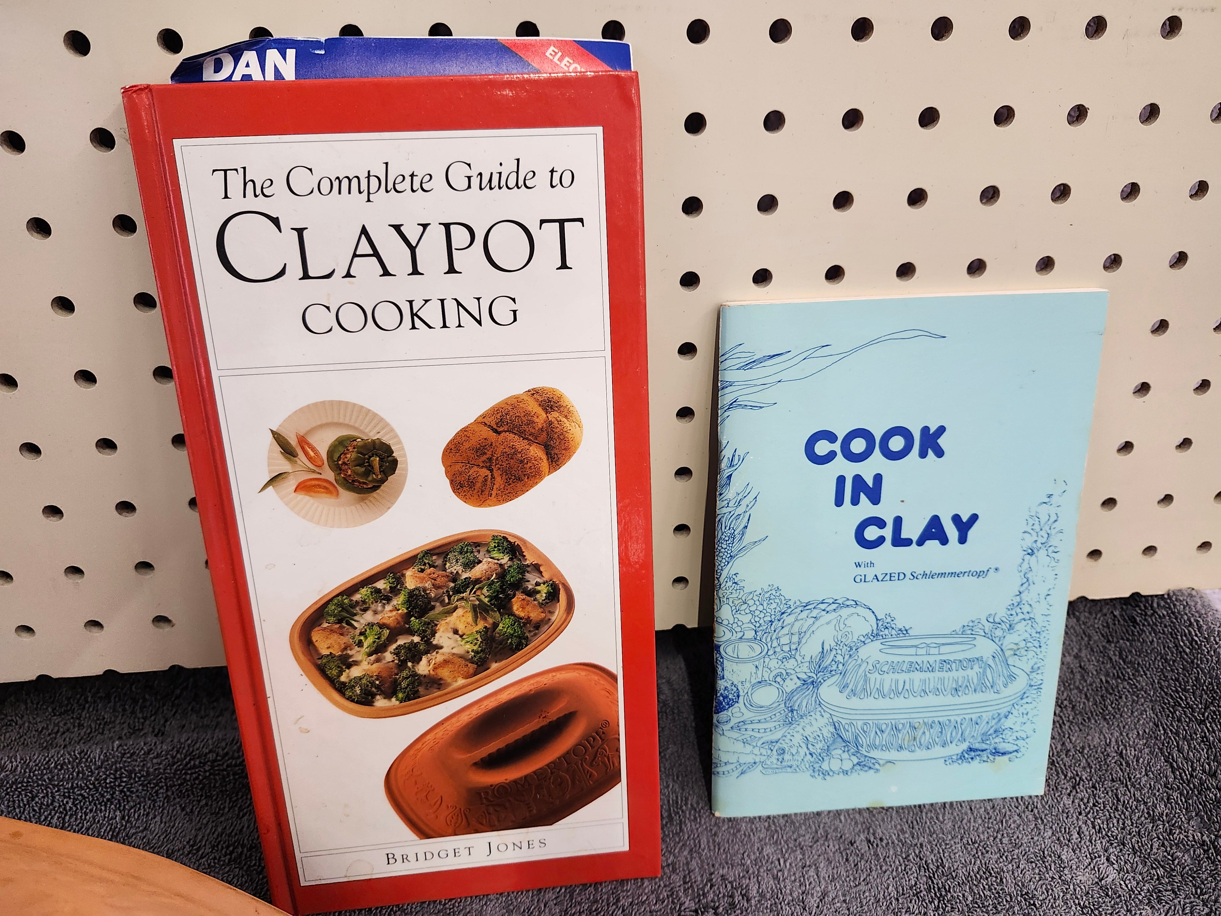 Clay roaster & x3 cookbooks