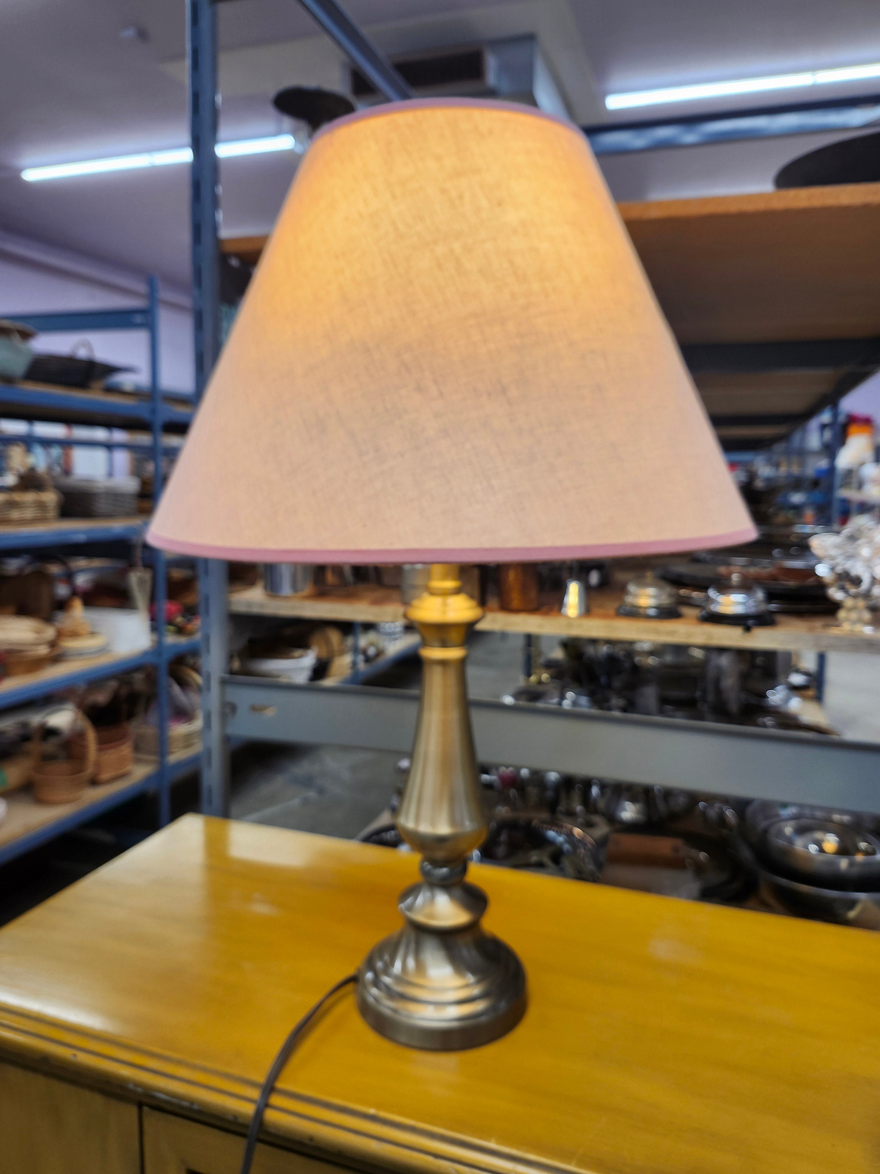 Tri lamp